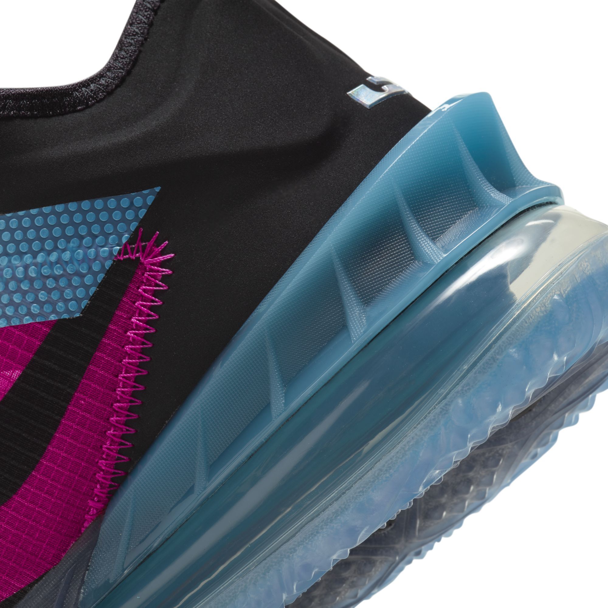NIKE LeBron XVIII Low CV7562 600 - Shiekh
