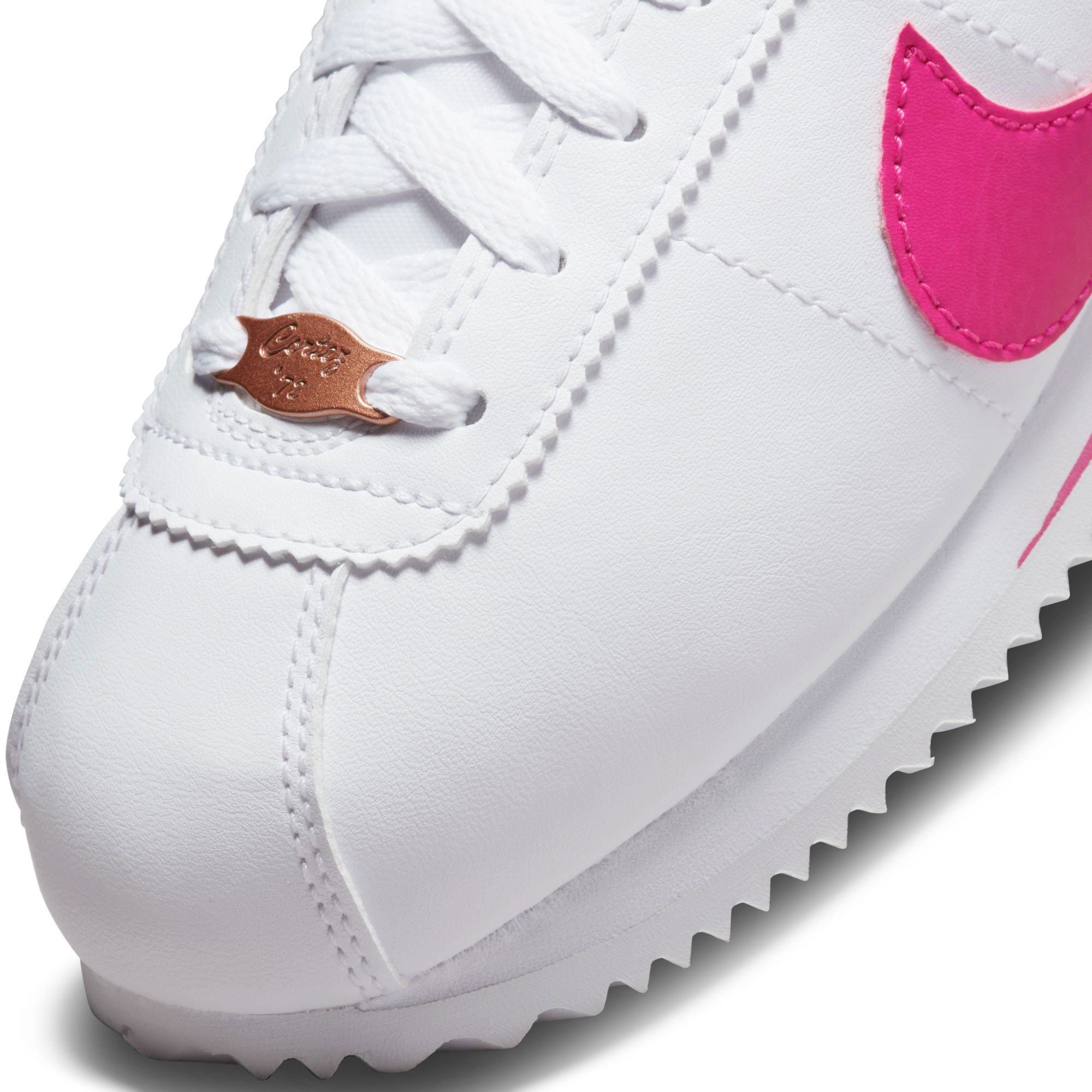 Cortez Basic SL 'White/Pink Prime' (GS) The Nike Cortez was the