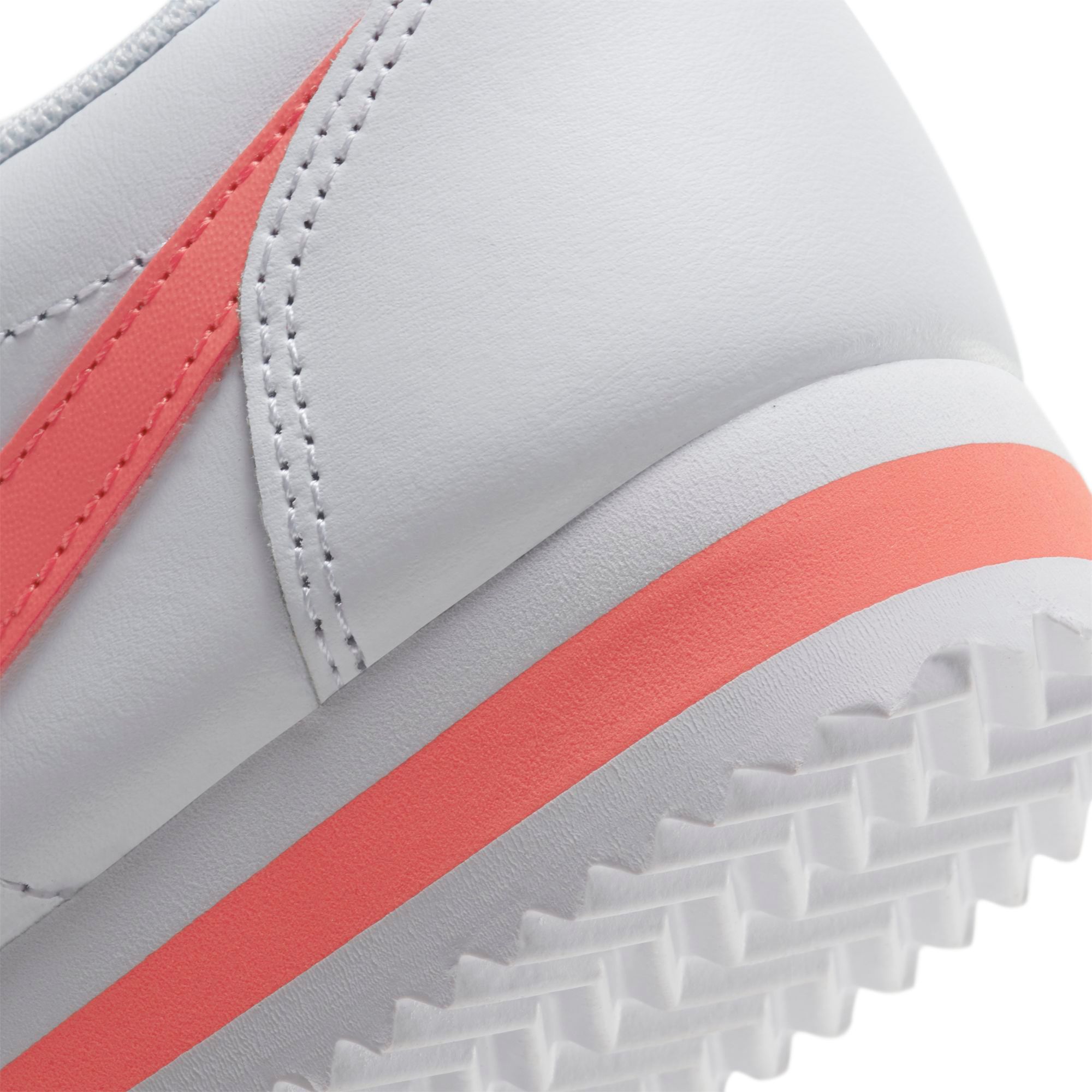 Nike Womens Classic Cortez 807471 115 Shiekh