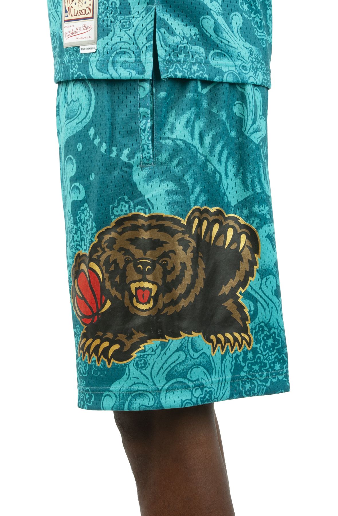 vancouver grizzlies shorts mitchell and ness