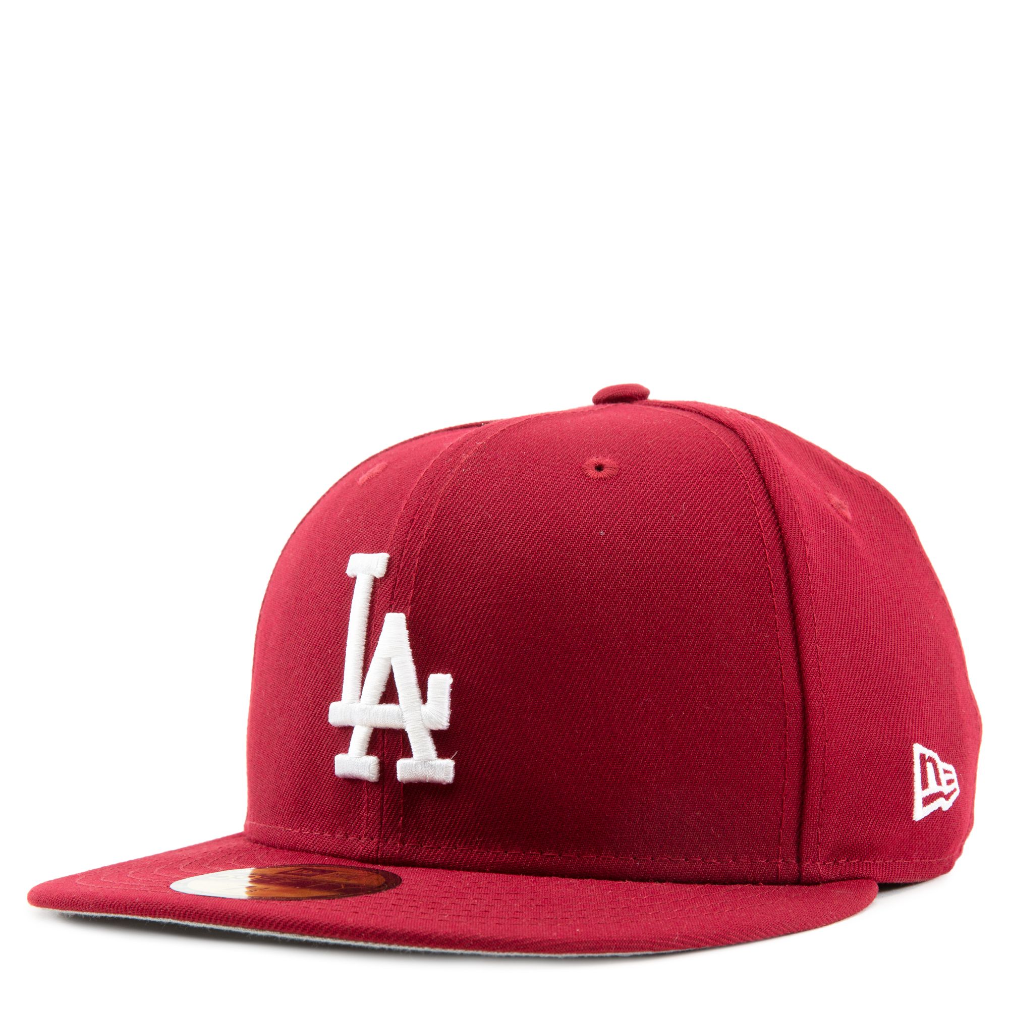 burgundy fitted hat