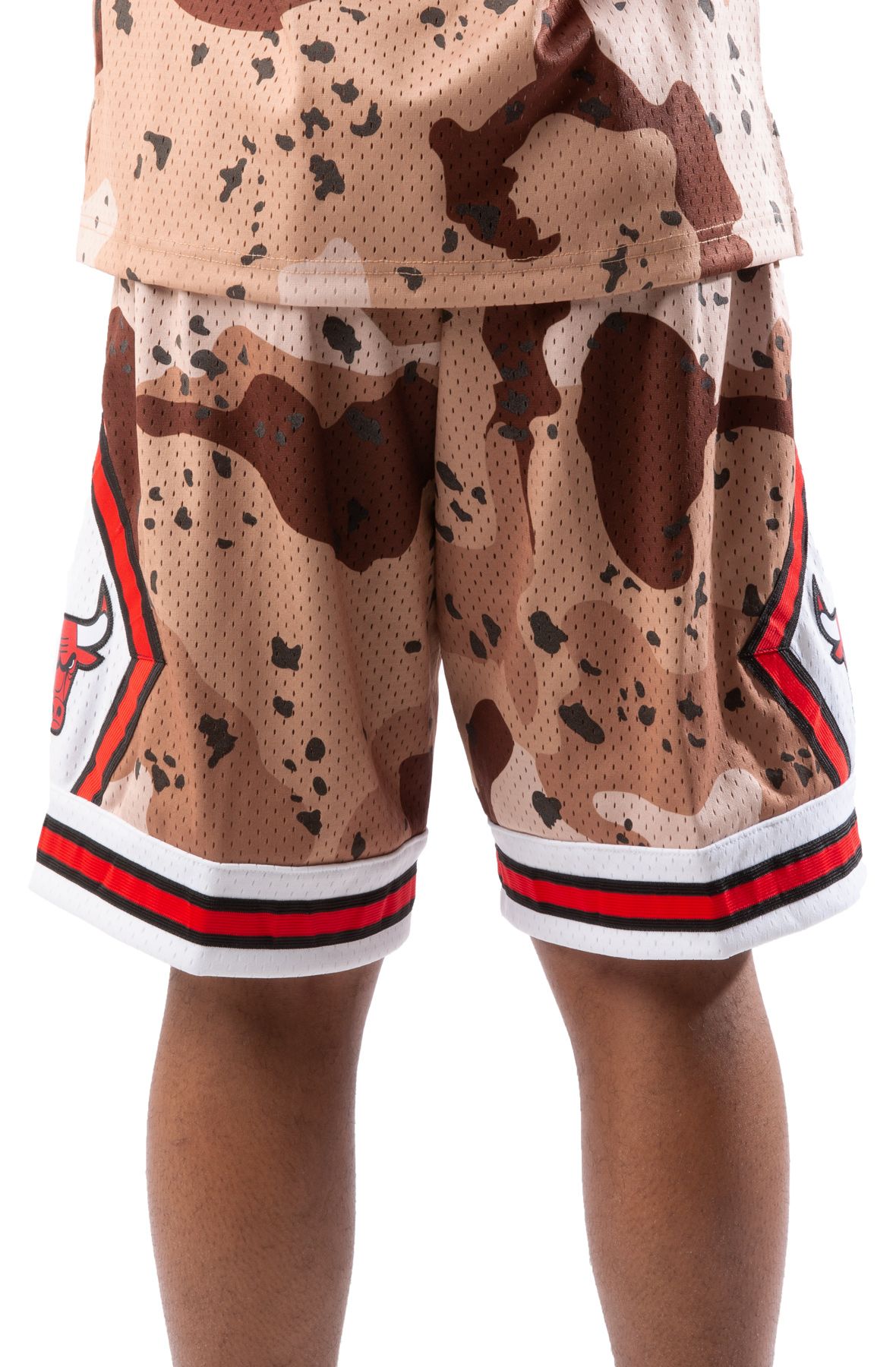 Mitchell & Ness Chicago Bulls Camo Ref Swingman Shorts Sand Camo