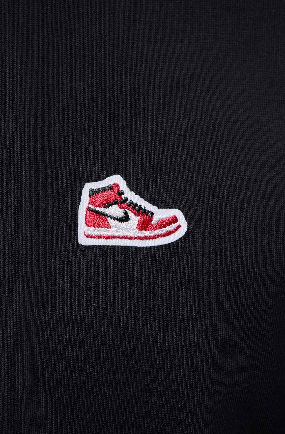 ★Nike★ Jordan Brand Sneaker Patch T-Shirt M Black Varsity Brand Sneaker Patch T-Shirt - Black/Varsity Red – LOADED