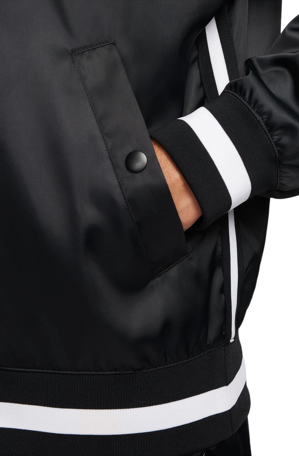 NIKE DNA Repel Basketball Jacket FN2724 010 - Shiekh NIKE DNA Repel Basketball Jacket FN2724 010 - Shiekh