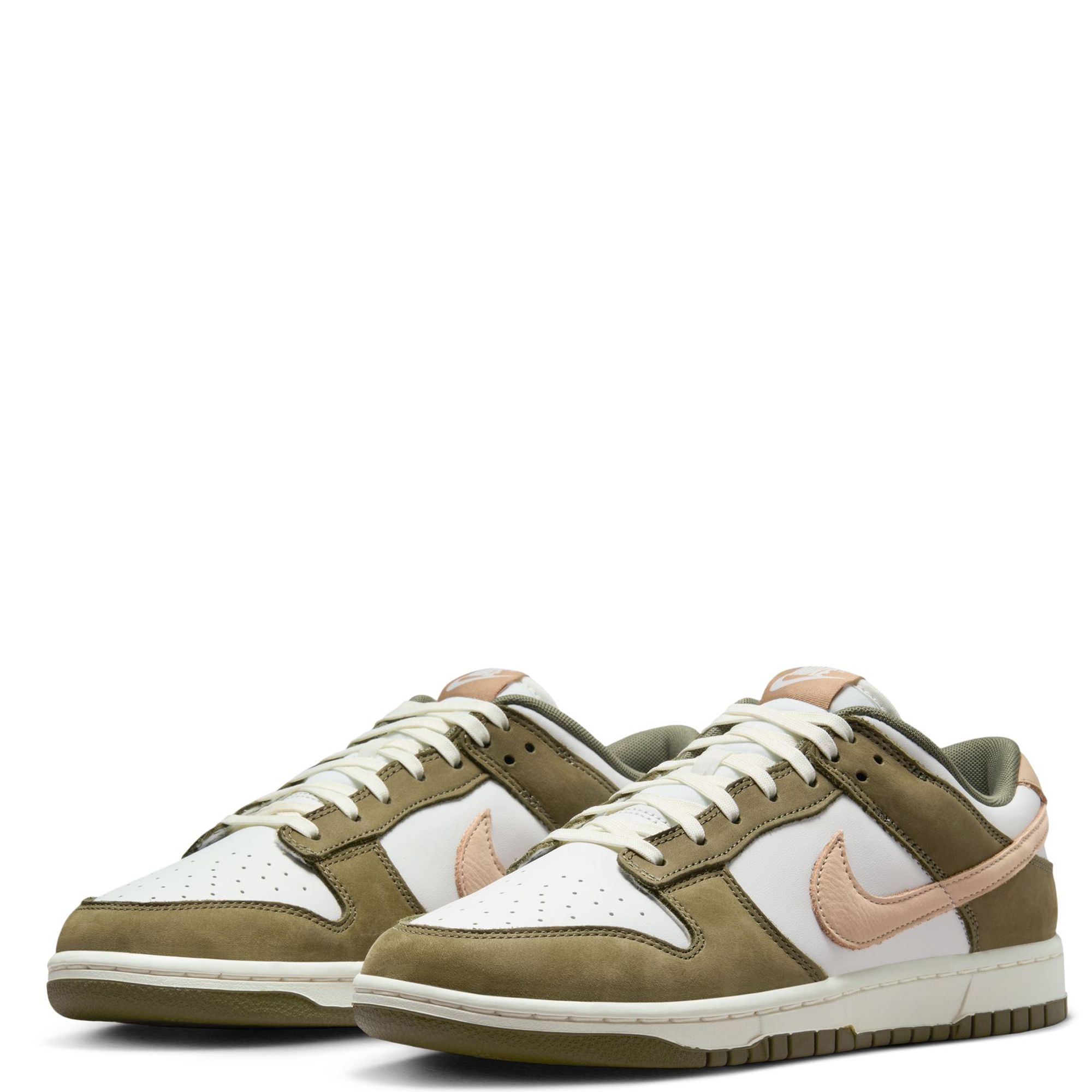 NIKE Dunk Low Retro Premium FQ8250 200 - Shiekh