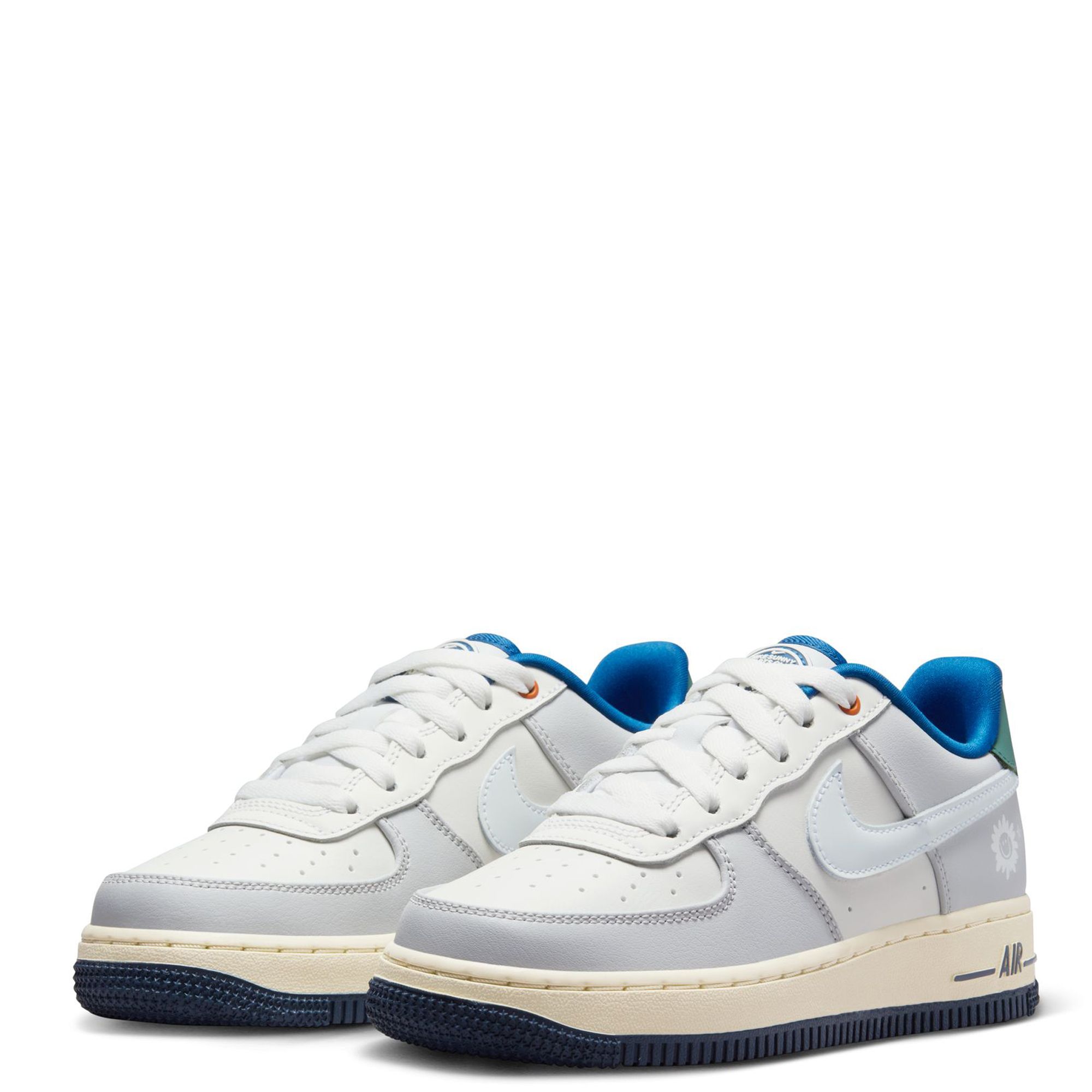NIKE AIR FORCE 1 07 LV8 UV 折り畳め 24.5 cm 