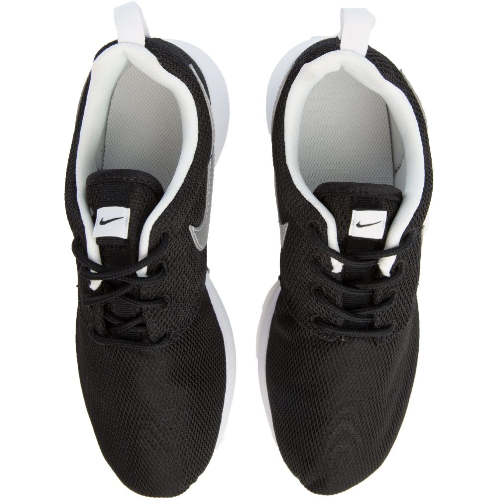 boys nike roshe one