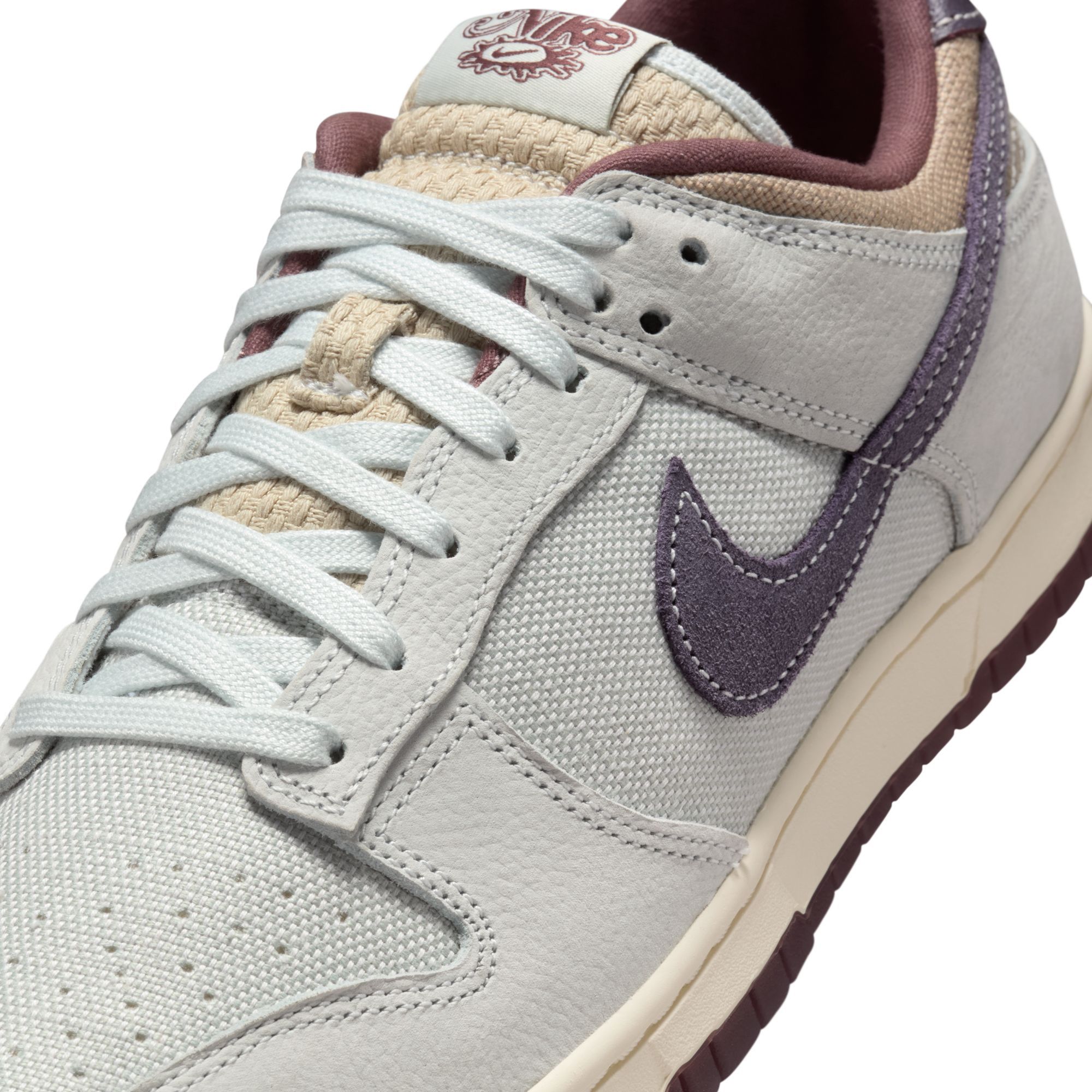 NIKE Dunk Low Retro SE IB6752 100 - Shiekh