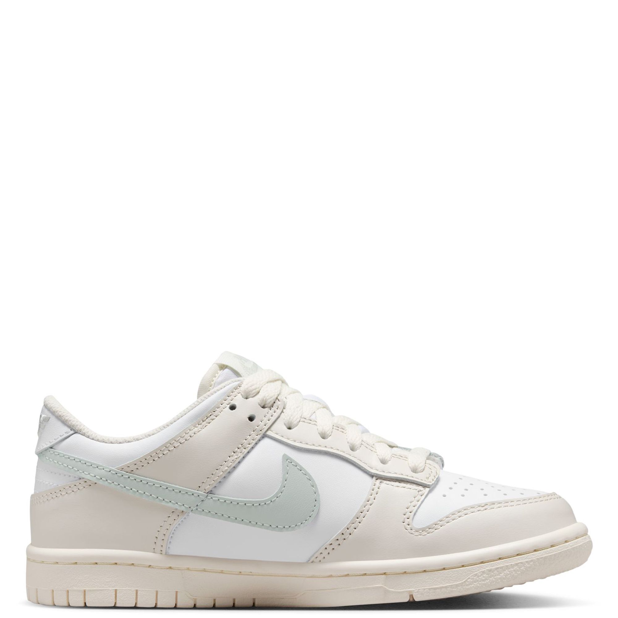 NIKE Grade-School Dunk Low FB9109 109 - Shiekh NIKE Grade-School Dunk Low FB9109 109 - Shiekh