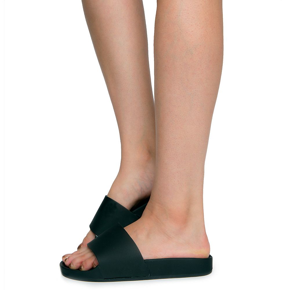WILD DIVA Amar-05 Slides AMAR-05/BKPV - Shiekh