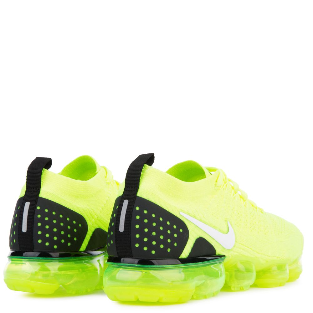 volt vapormax flyknit 2