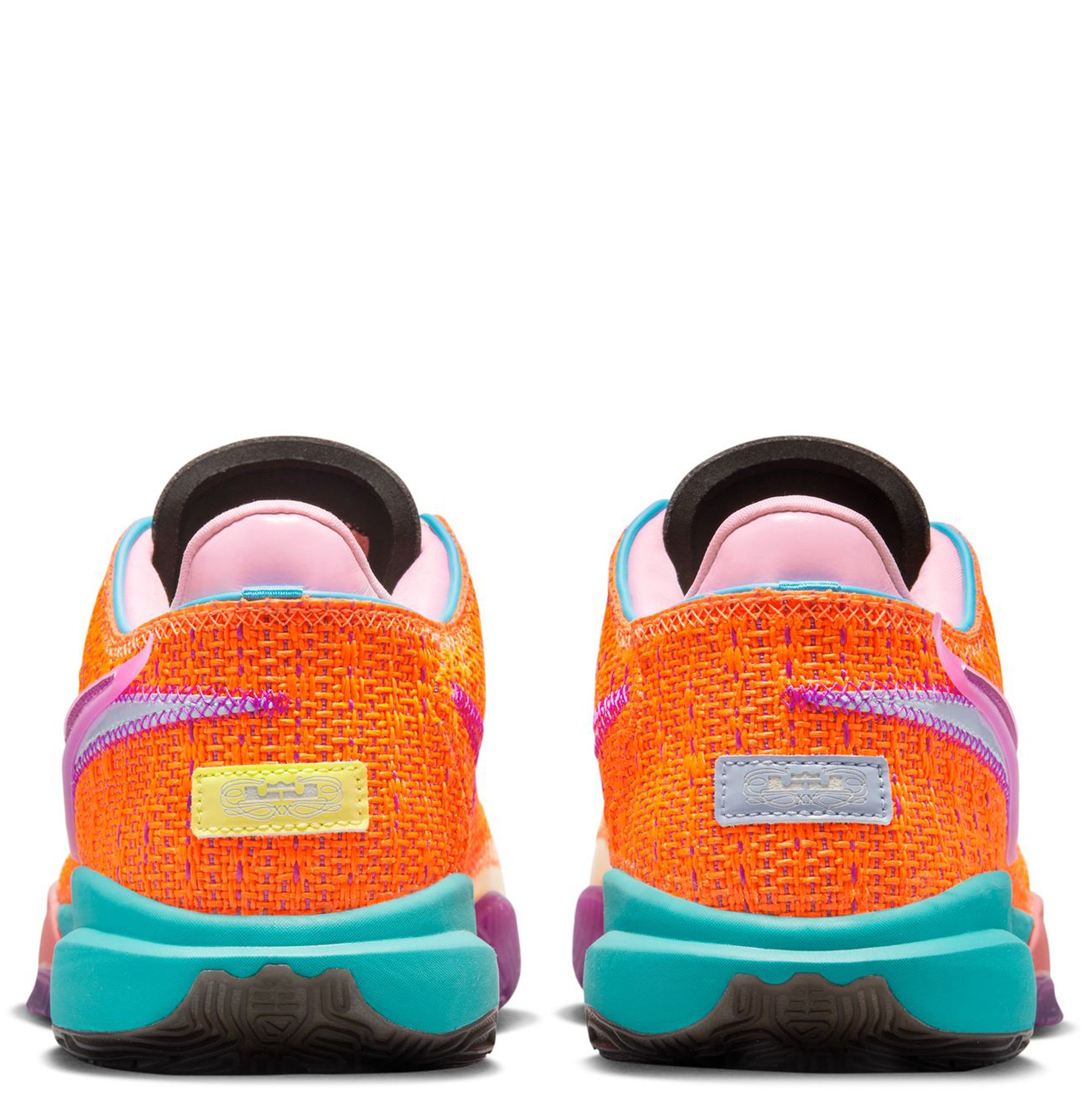 NIKE LeBron XX DJ5423 800 - Shiekh