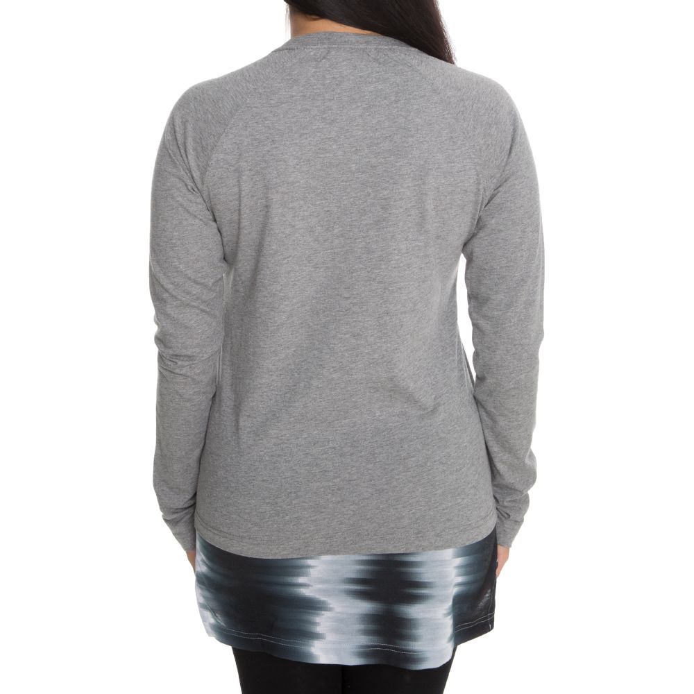 grey nike top