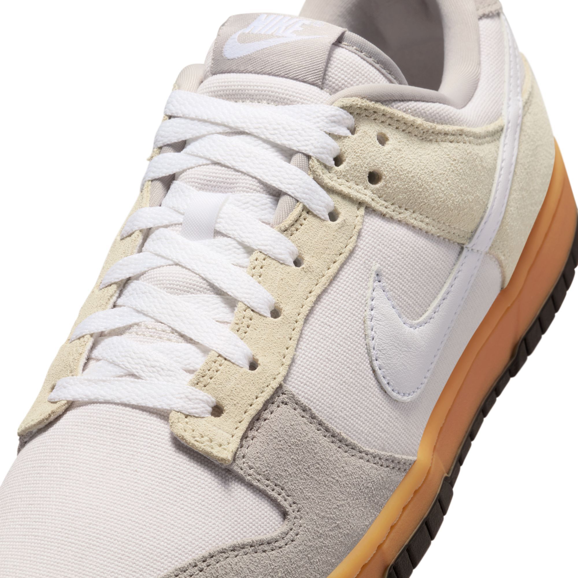 国内配送 NIKE DUNK LOW PHANTOM/WHITE-C.GREY-L.KHAKI Nike Applies Khaki Suede Swooshes to it's Next Dunk Low