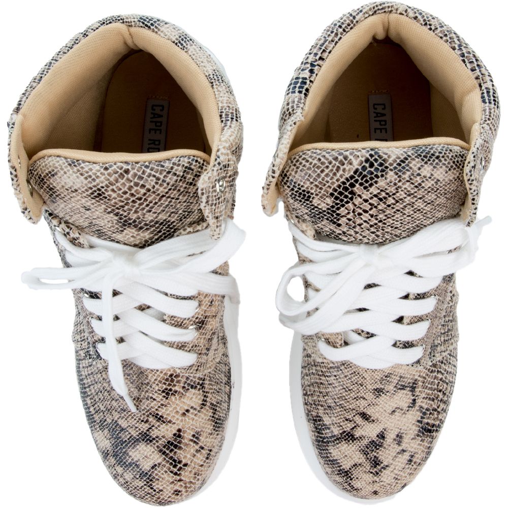 cape robbin sneaker boot