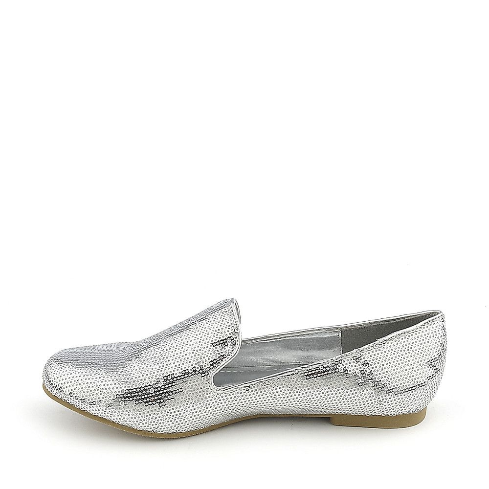 flat silver shoes size 8