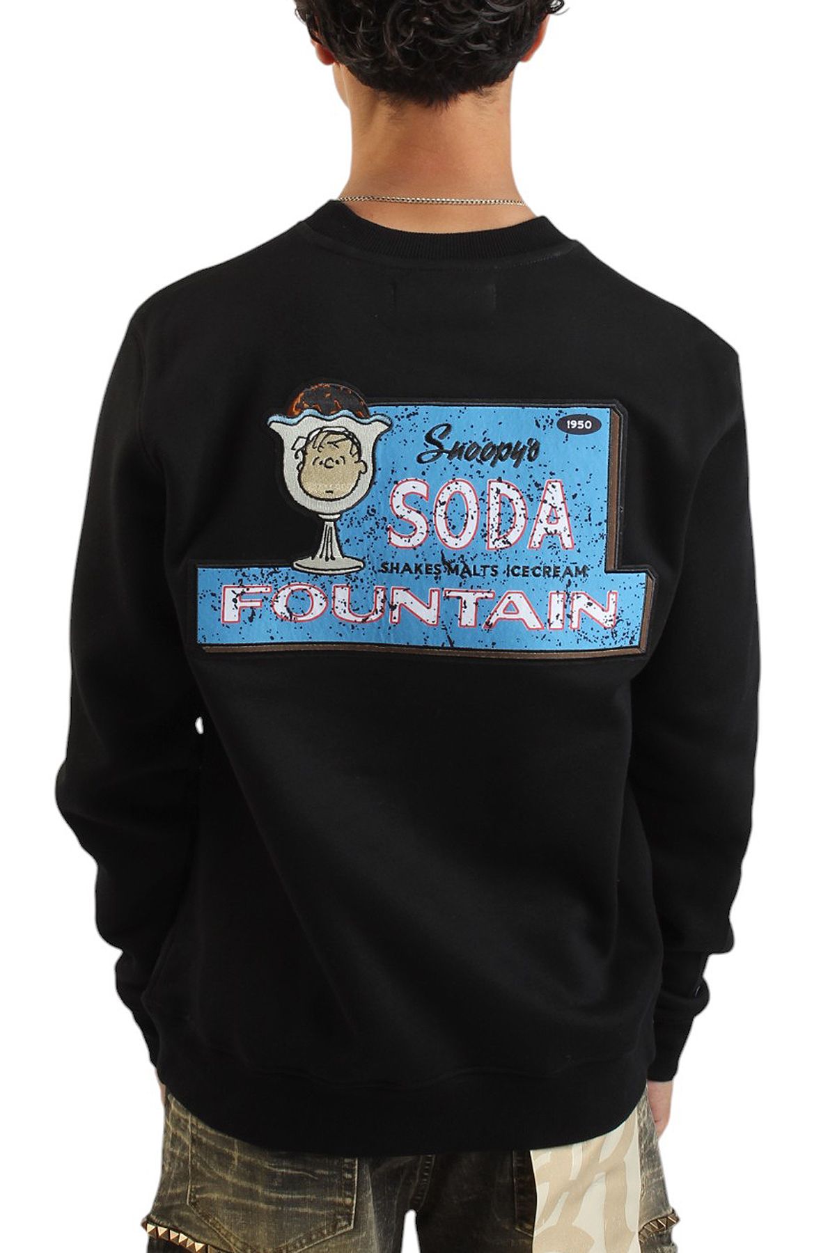 MAXIMA Snoopy Soda Fountain Crewneck PN50347-BLK - Shiekh