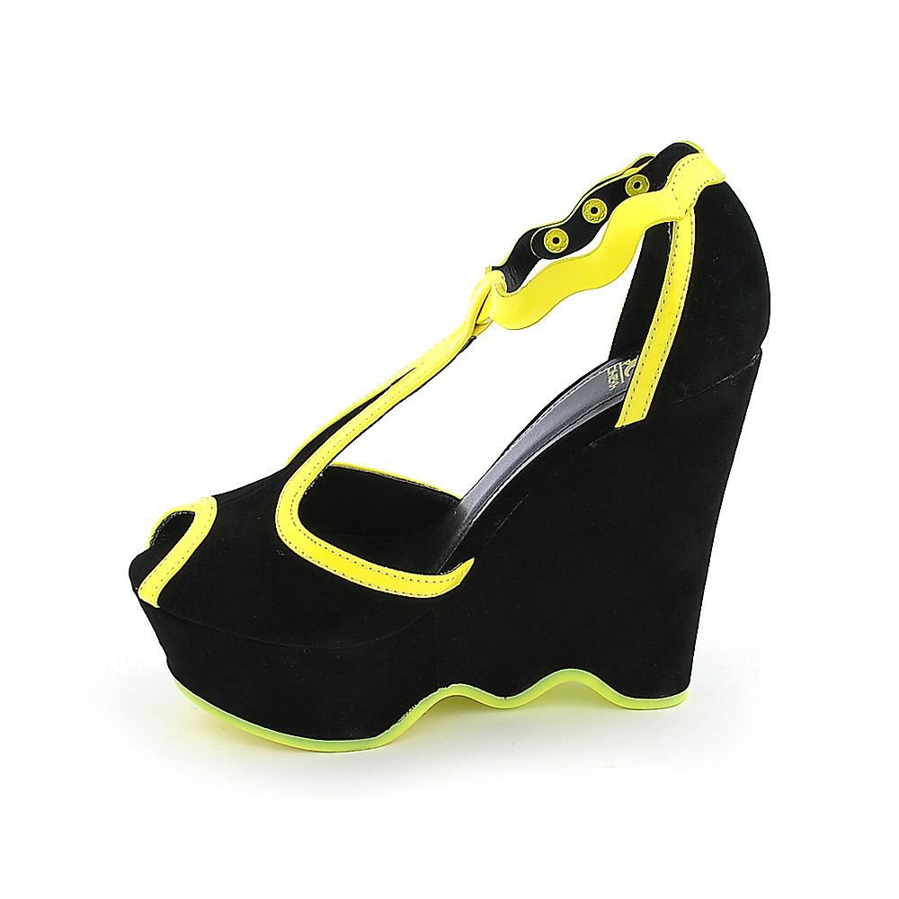 black dress with yellow shoes Solid Black Boat Neck Midi Dress – neofaa.com