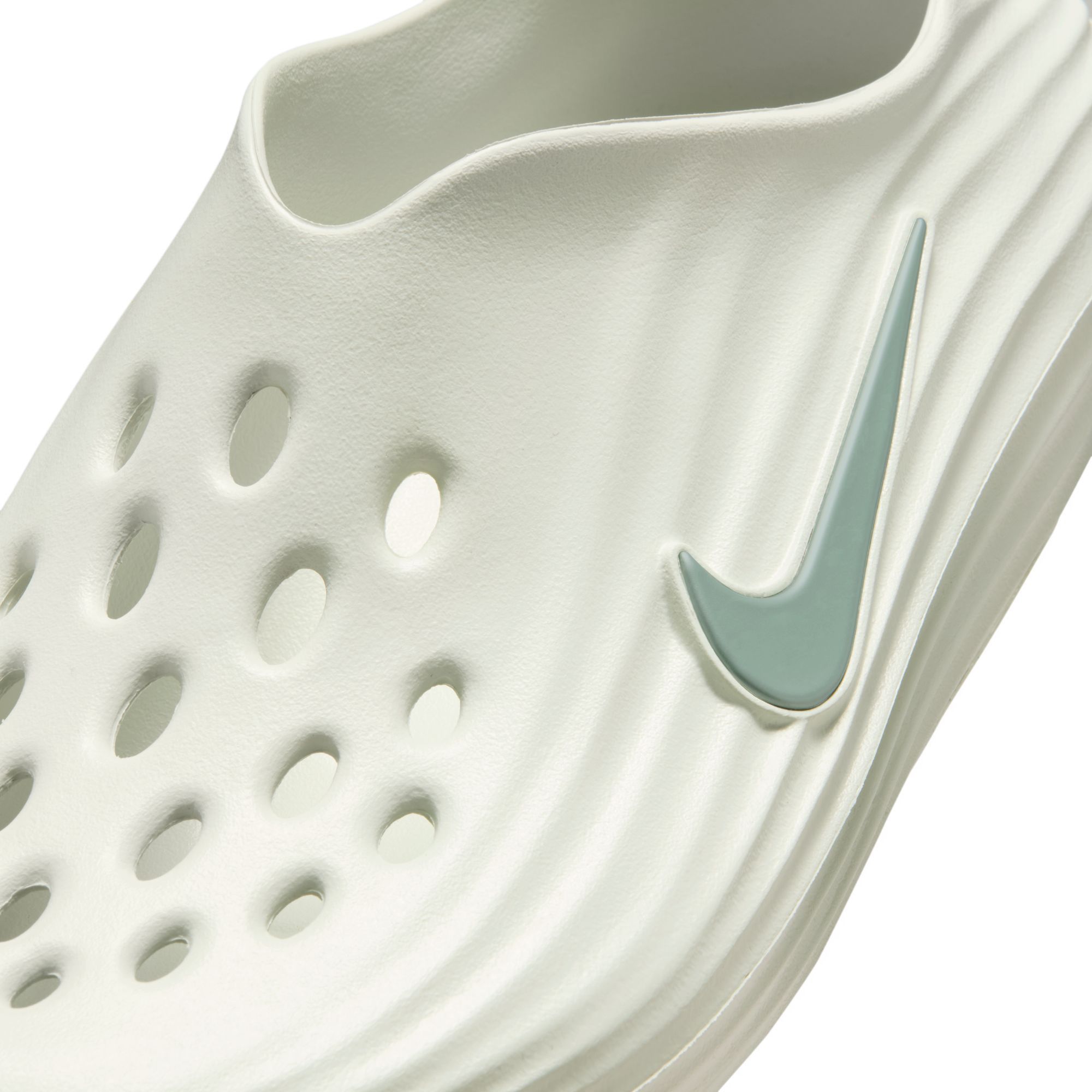 NIKE ReactX Rejuven8 HV5060 005 - Shiekh