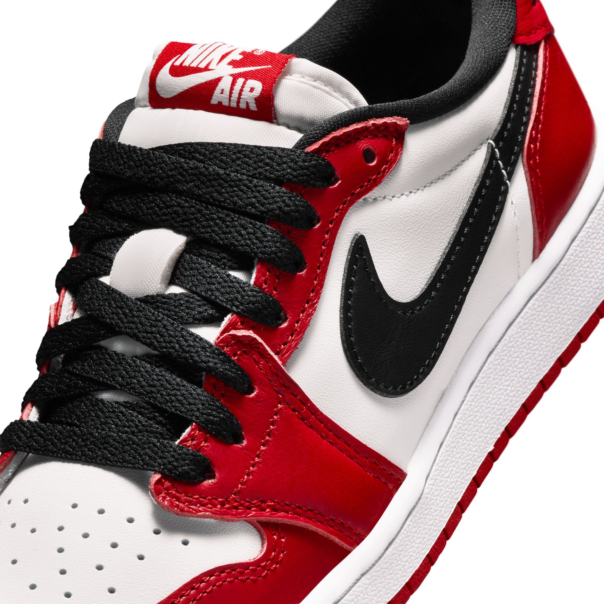 JORDAN Grade-School Air 1 Retro Low Chicago HQ6999 600 - Shiekh
