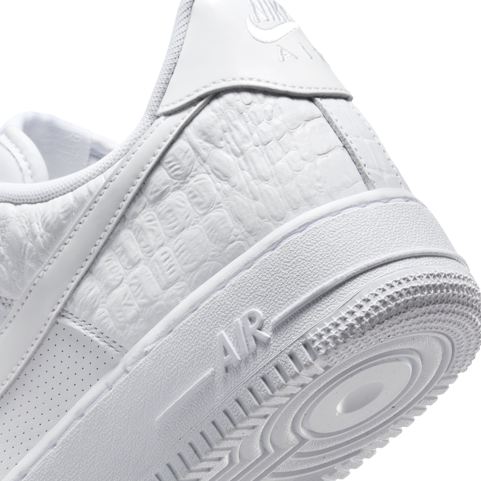 NIKE Air Force 1 '07 LX HF2893 100 - Shiekh