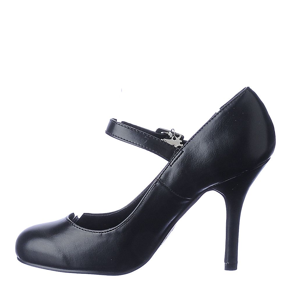 low heel black shoes