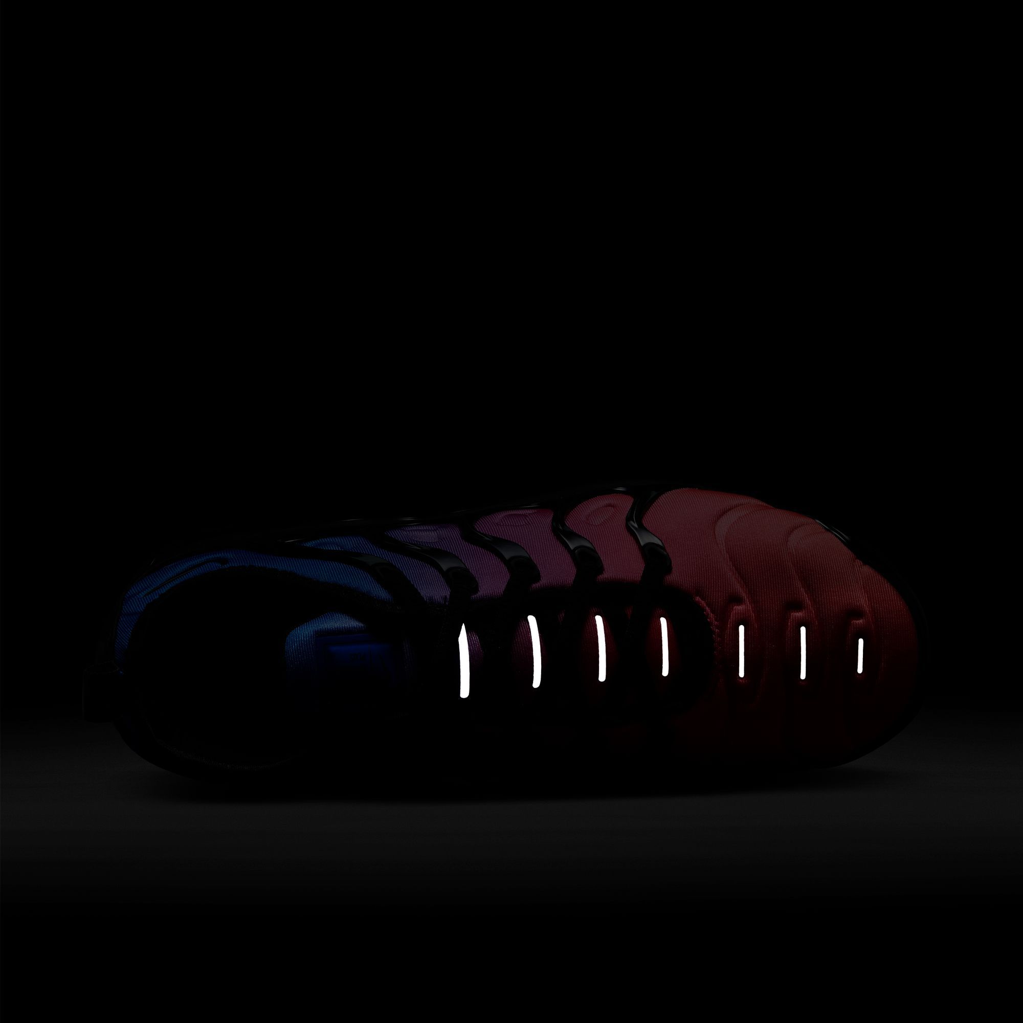 vapormax black racer pink