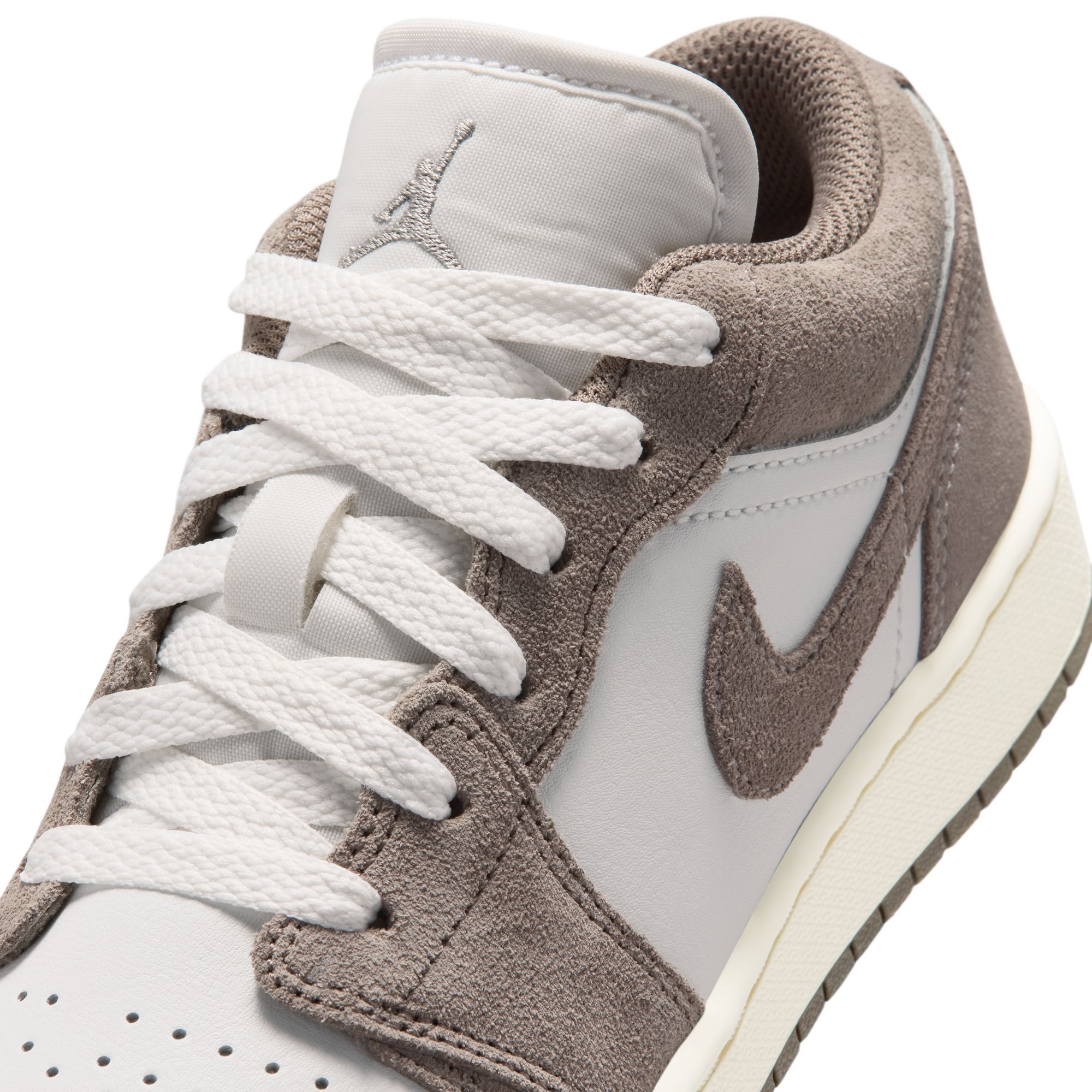 JORDAN Grade-School Air 1 Low 553560 026 - Shiekh