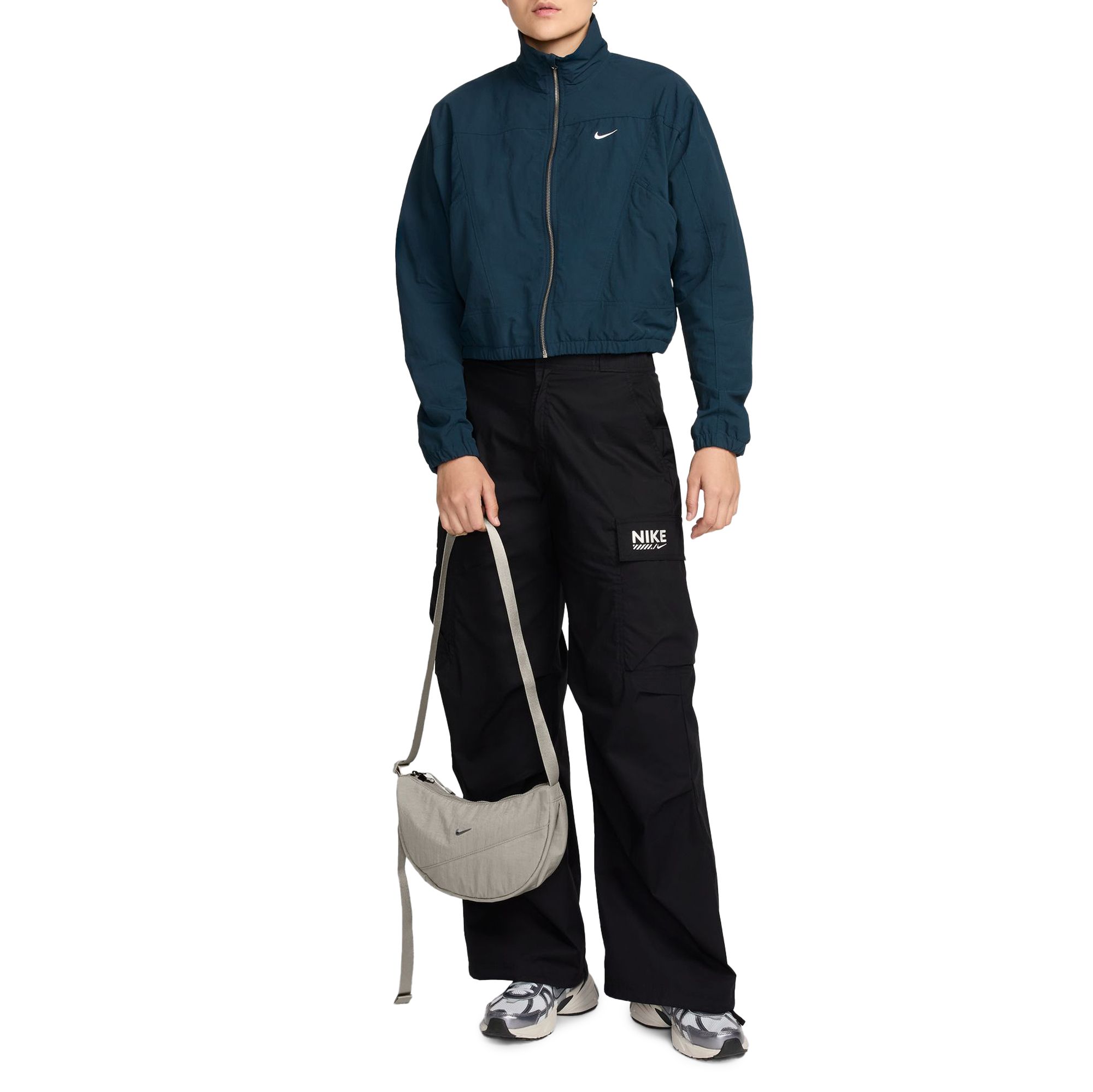 NIKE Aura Crescent Crossbody Bag (4L) HQ4370 009 - Shiekh