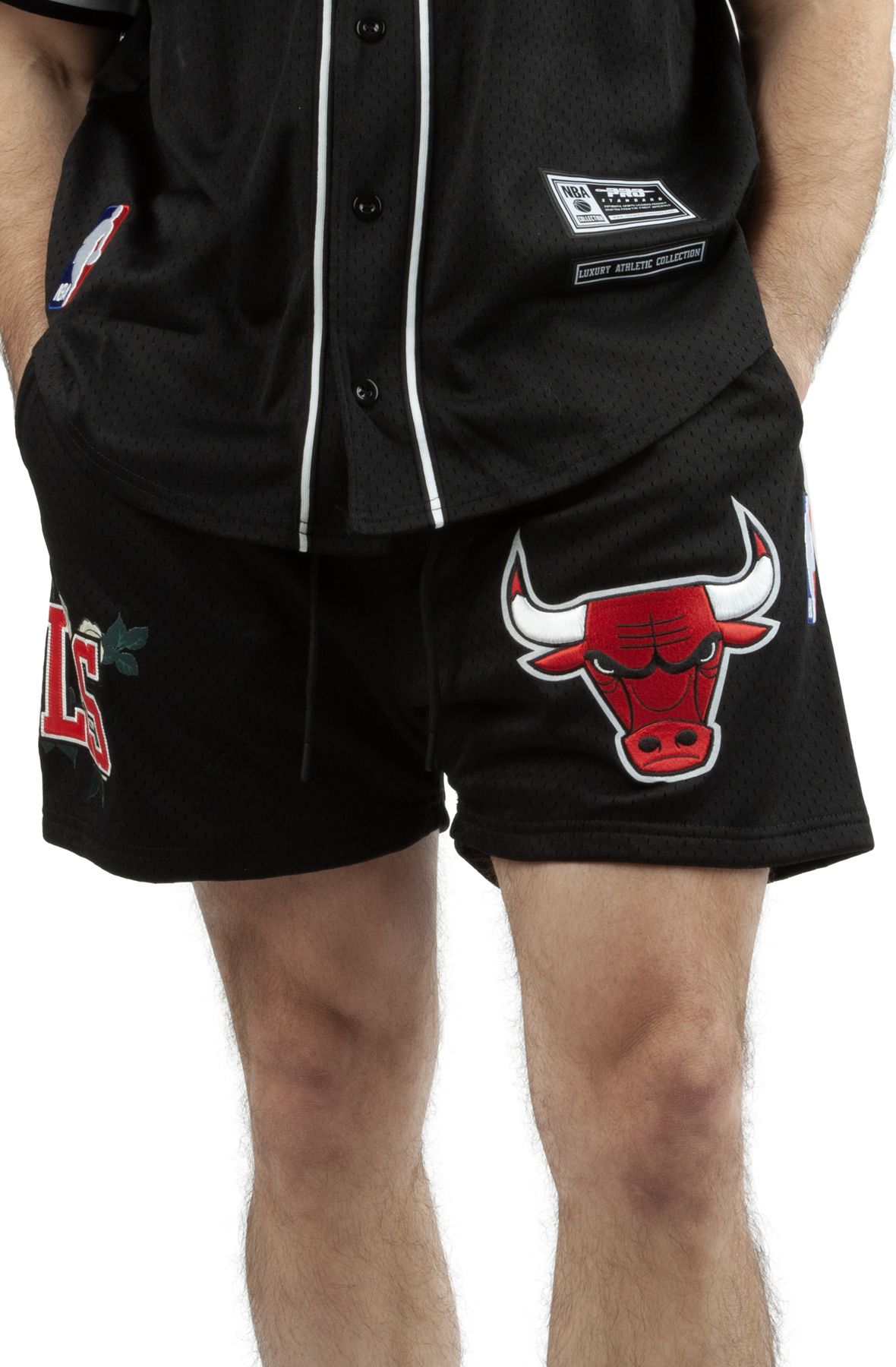 Men's Size Small - Adidas NBA Chicago Bulls Derrick Rose Logo Half-Sleeve  Shirt