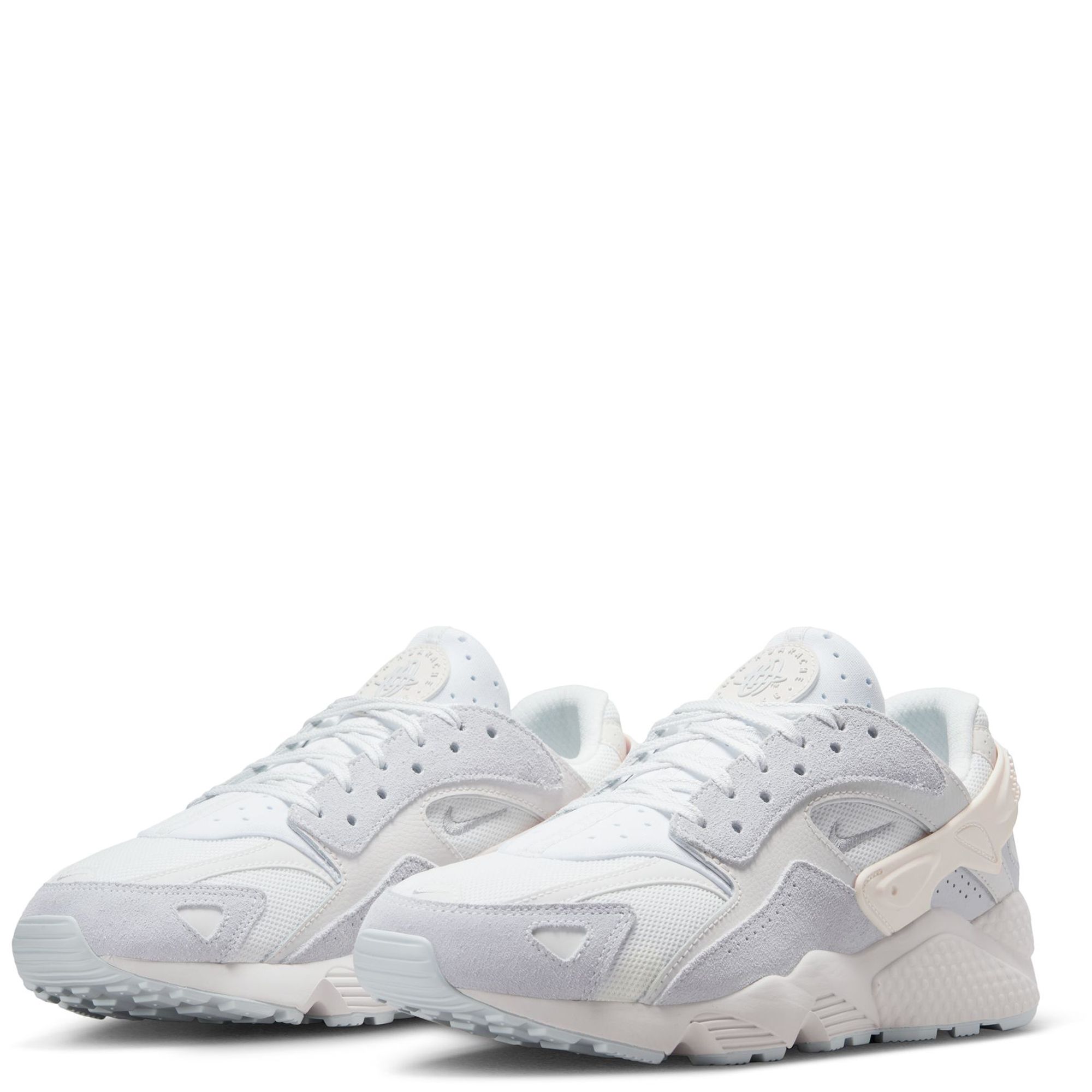 Air huarache hot sale womens silver