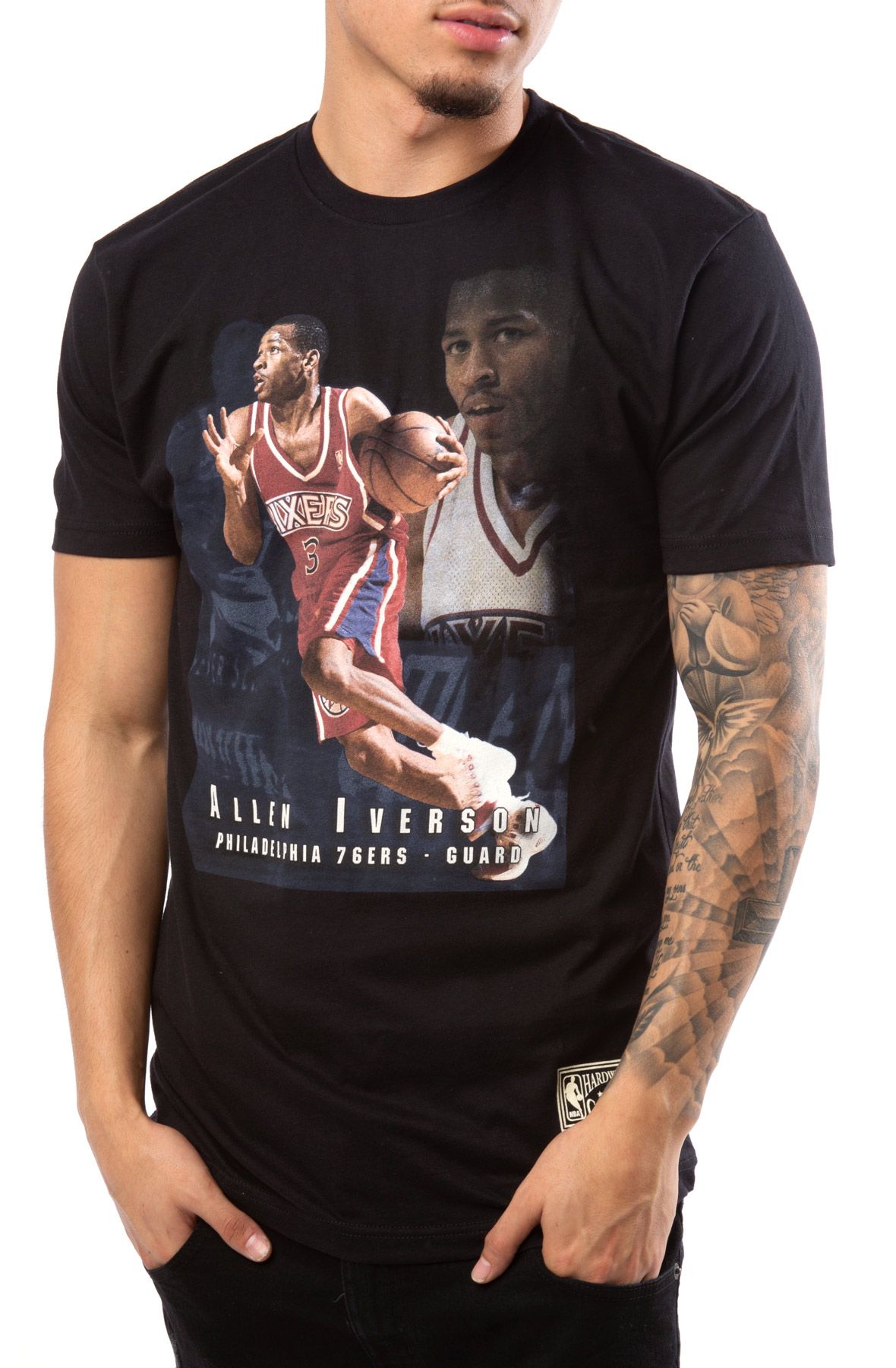 MITCHELL AND NESS Allen Iverson Philadelphia 76ers Trading Card Tee ...