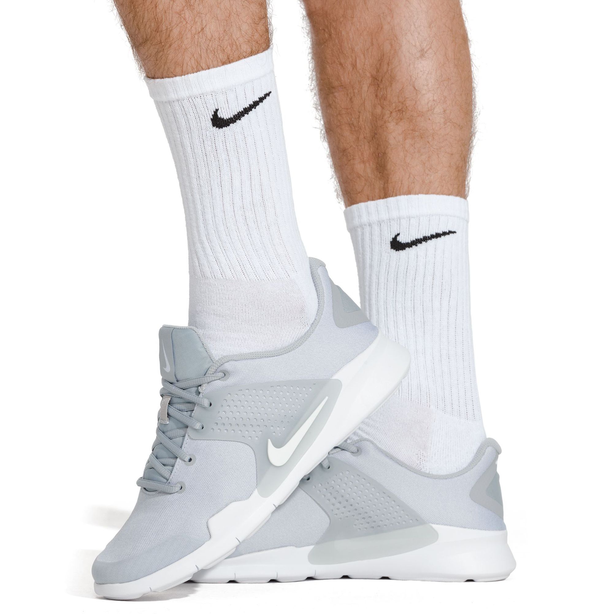 NIKE Everyday Cushioned Training Crew Socks (6 Pairs) SX7666 100
