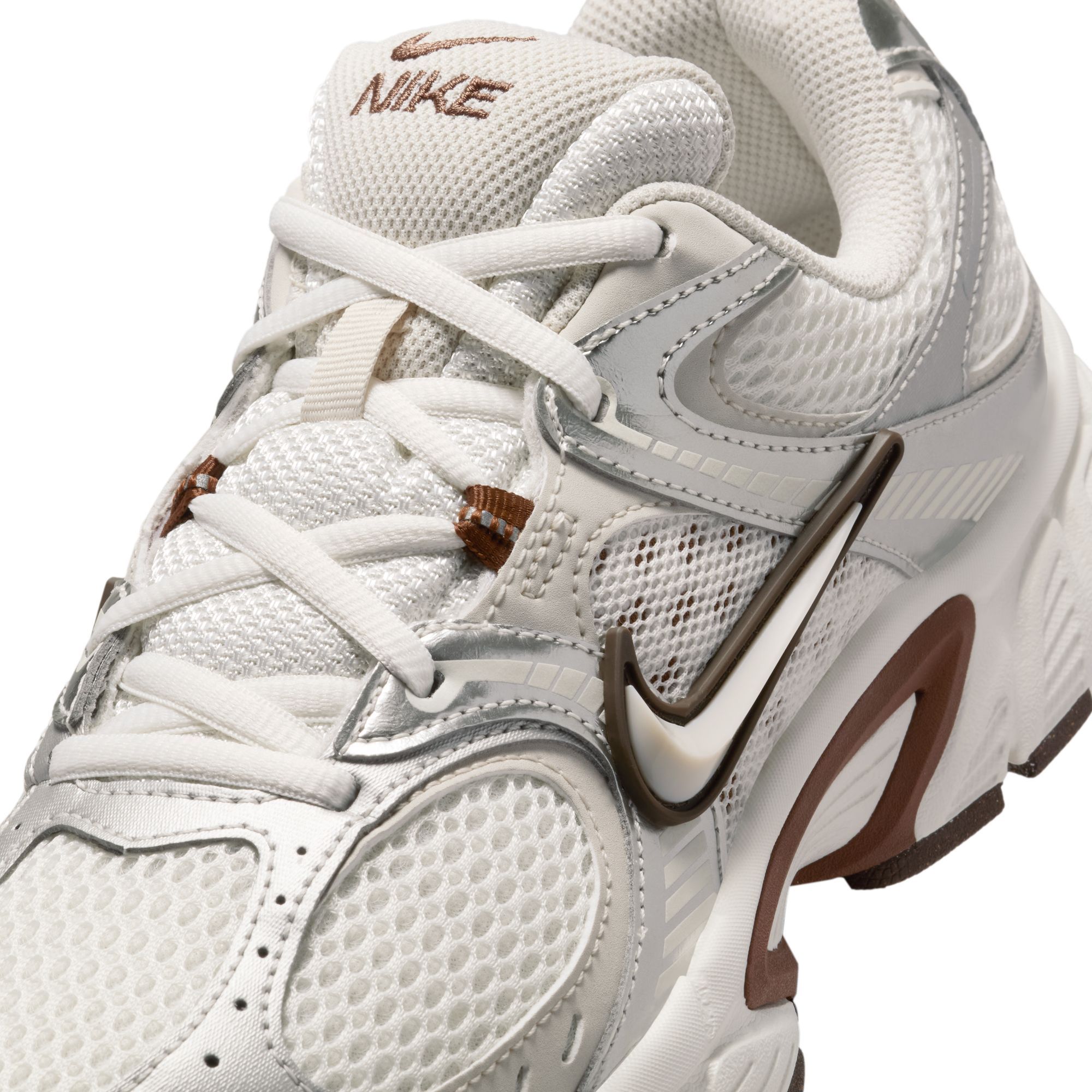 【ナイキ】 ウィメンズ V5 RNR ★ HQ7901-102 ★ 22~25 Nike V5 RNR HQ7901-102 – BB Branded