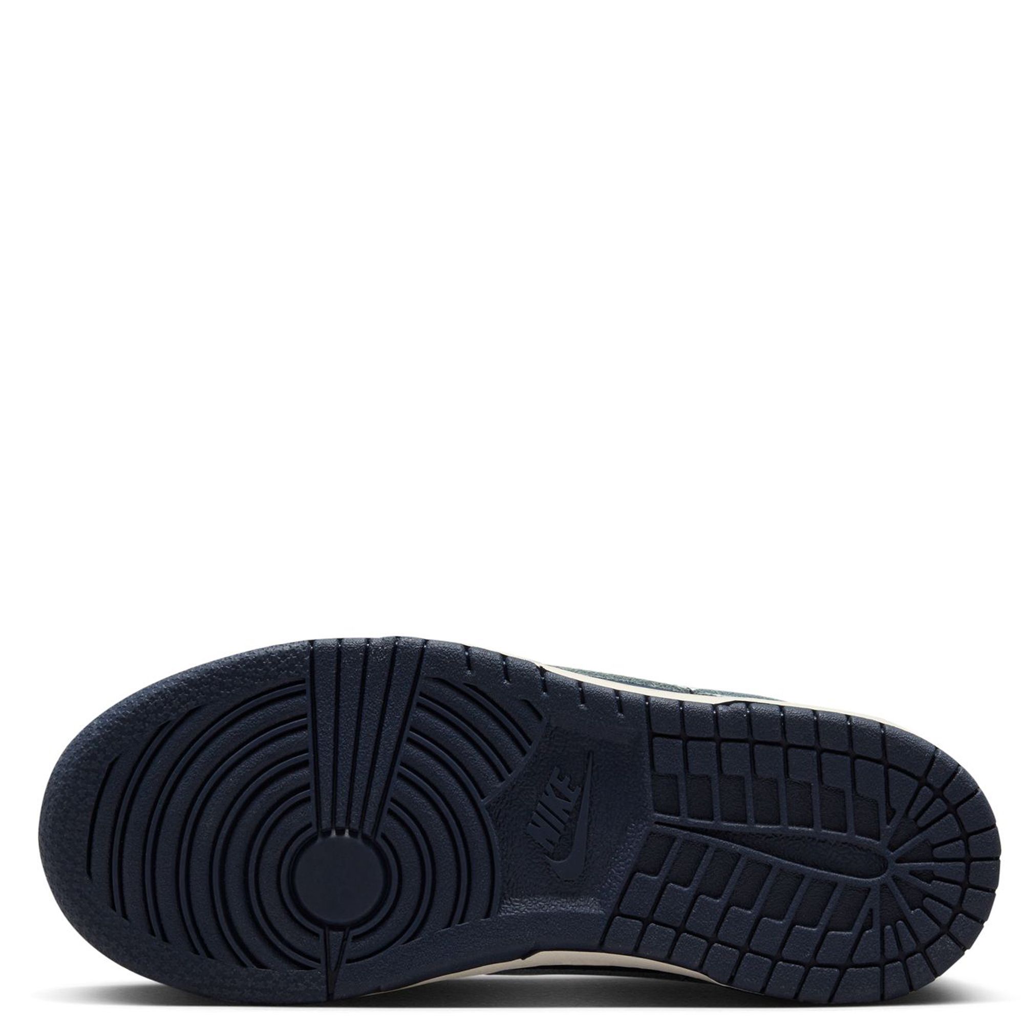 NIKE Pre-School Dunk Low FB9108 002 - Shiekh