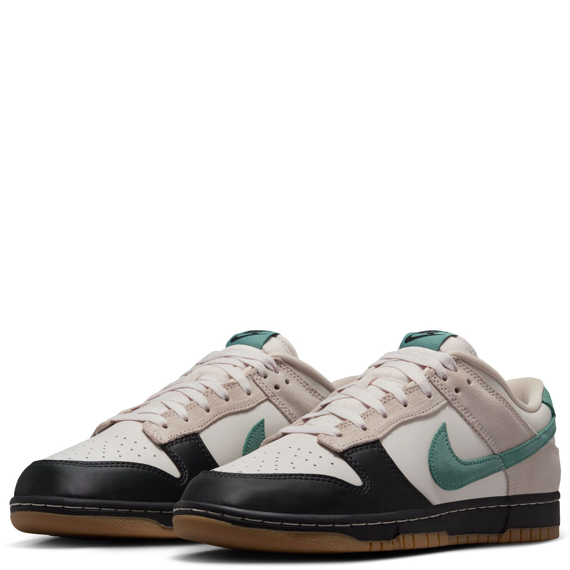 新品未使用　NIKE dunk low hi RETRO dd1391-104 Nike Dunk Low Retro DD1391-104 Championship Court Purple