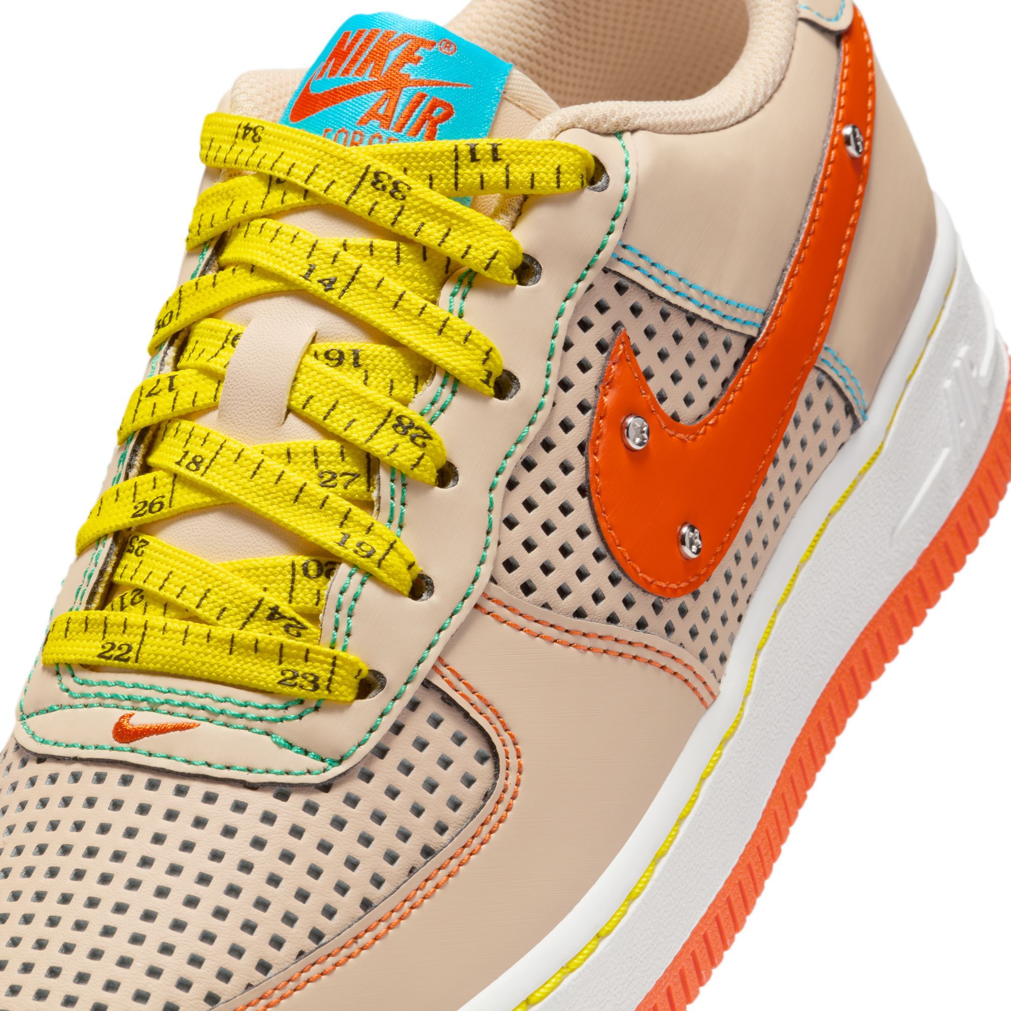 NIKE Grade-School Air Force 1 IB7725 126 - Shiekh