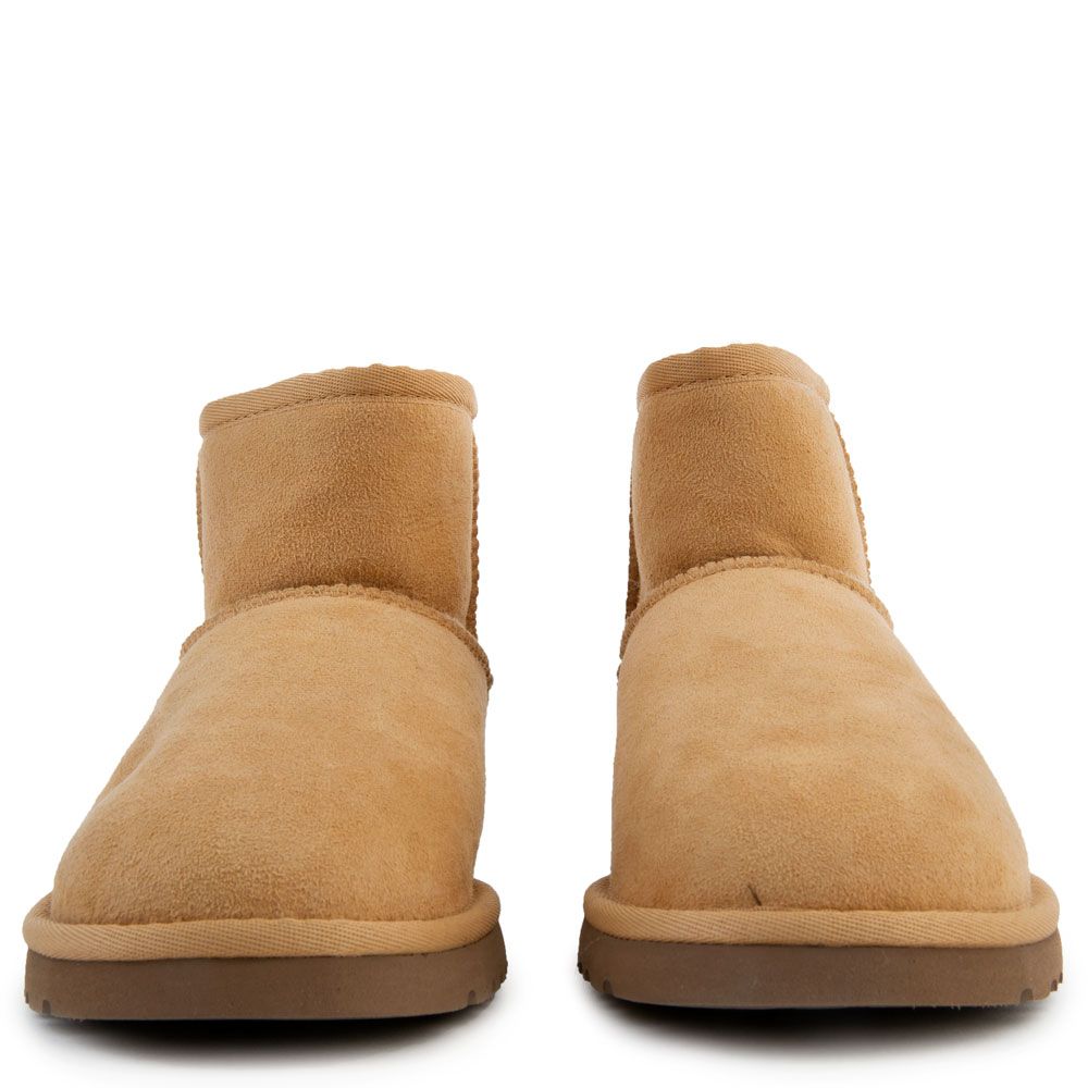 ugg sand classic