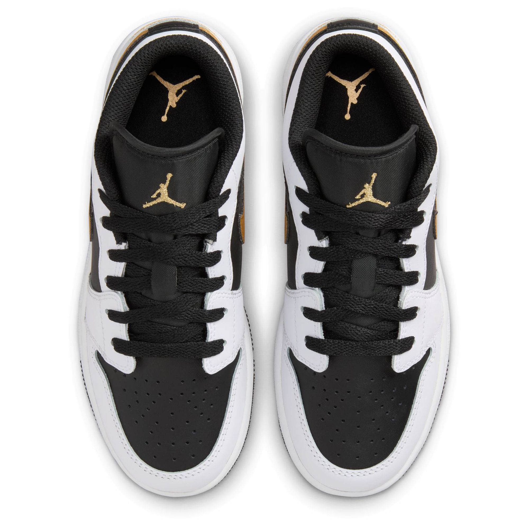 grade school jordan 1 og