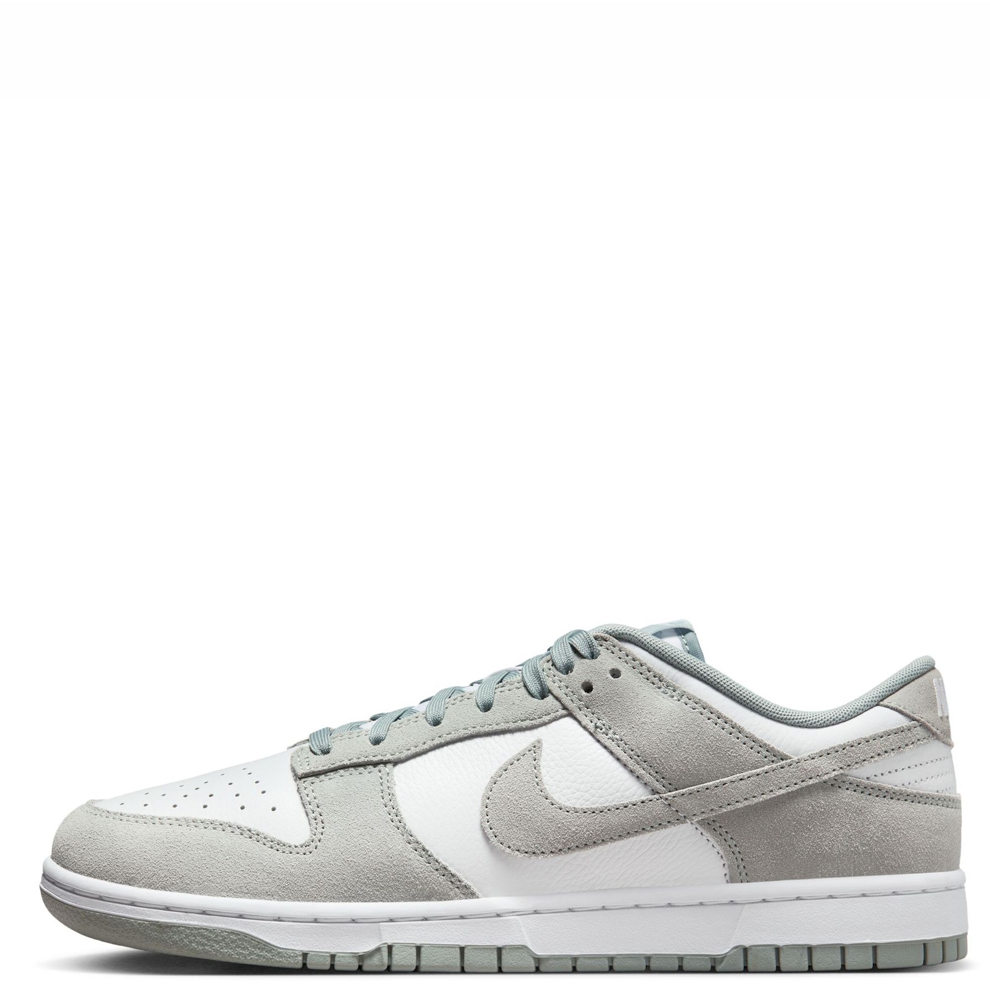 NIKE Dunk Low Retro SE FQ8249 101 - Shiekh