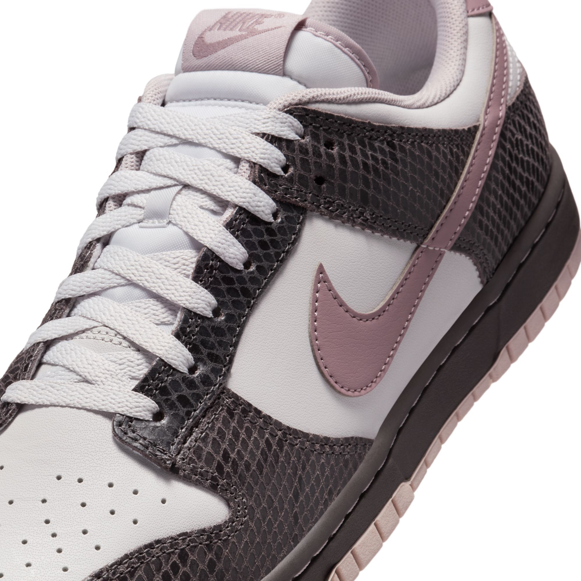 NIKE Dunk Low SE HV6932 299 - Shiekh