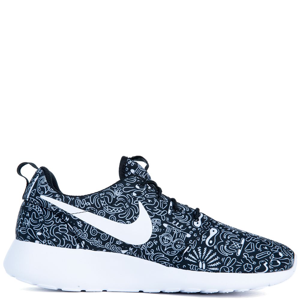 NIKE Women's Roshe One Print 749986 010 - Shiekh