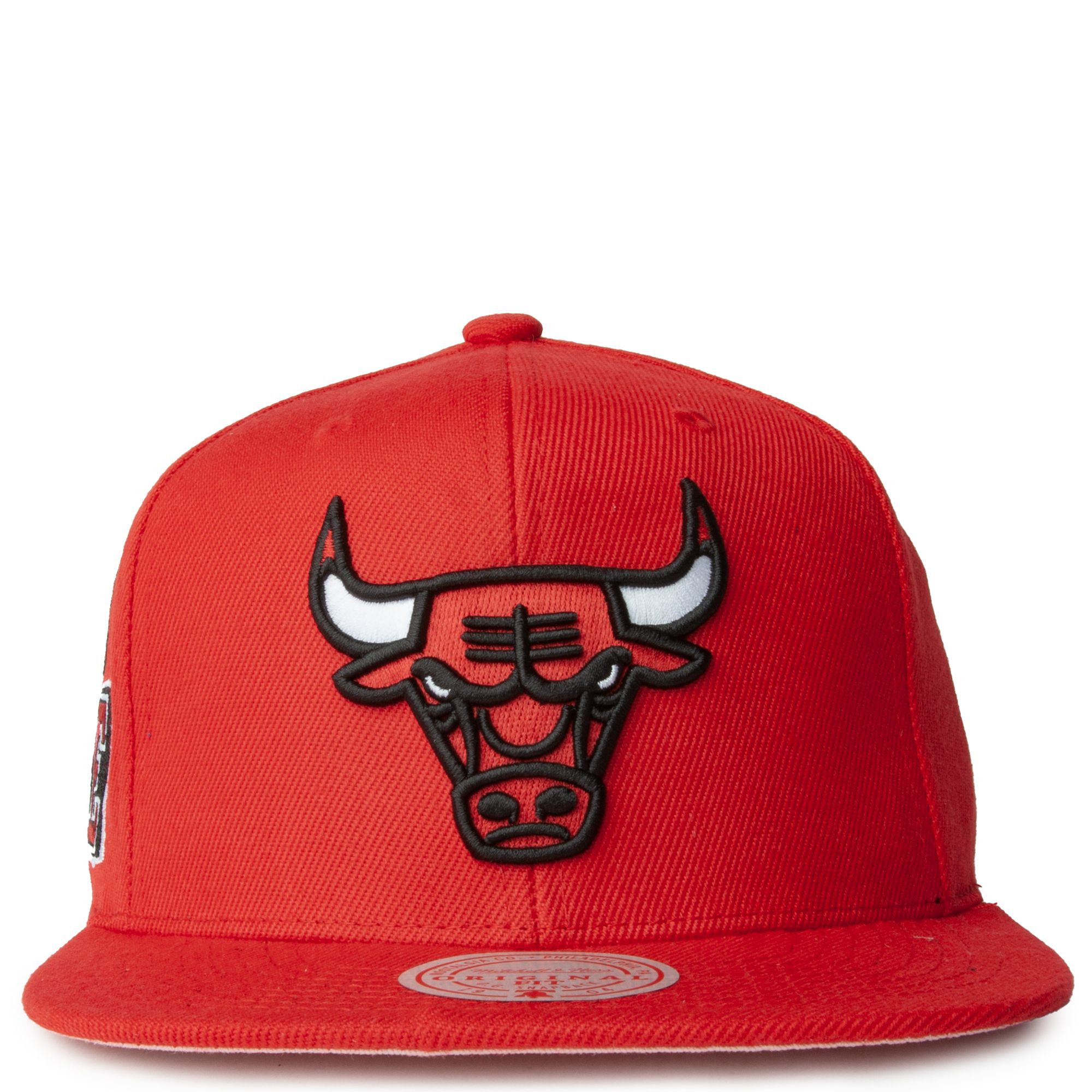 Chicago Bulls mitchell and Ness All Red Snapback Hat Excellent Condition