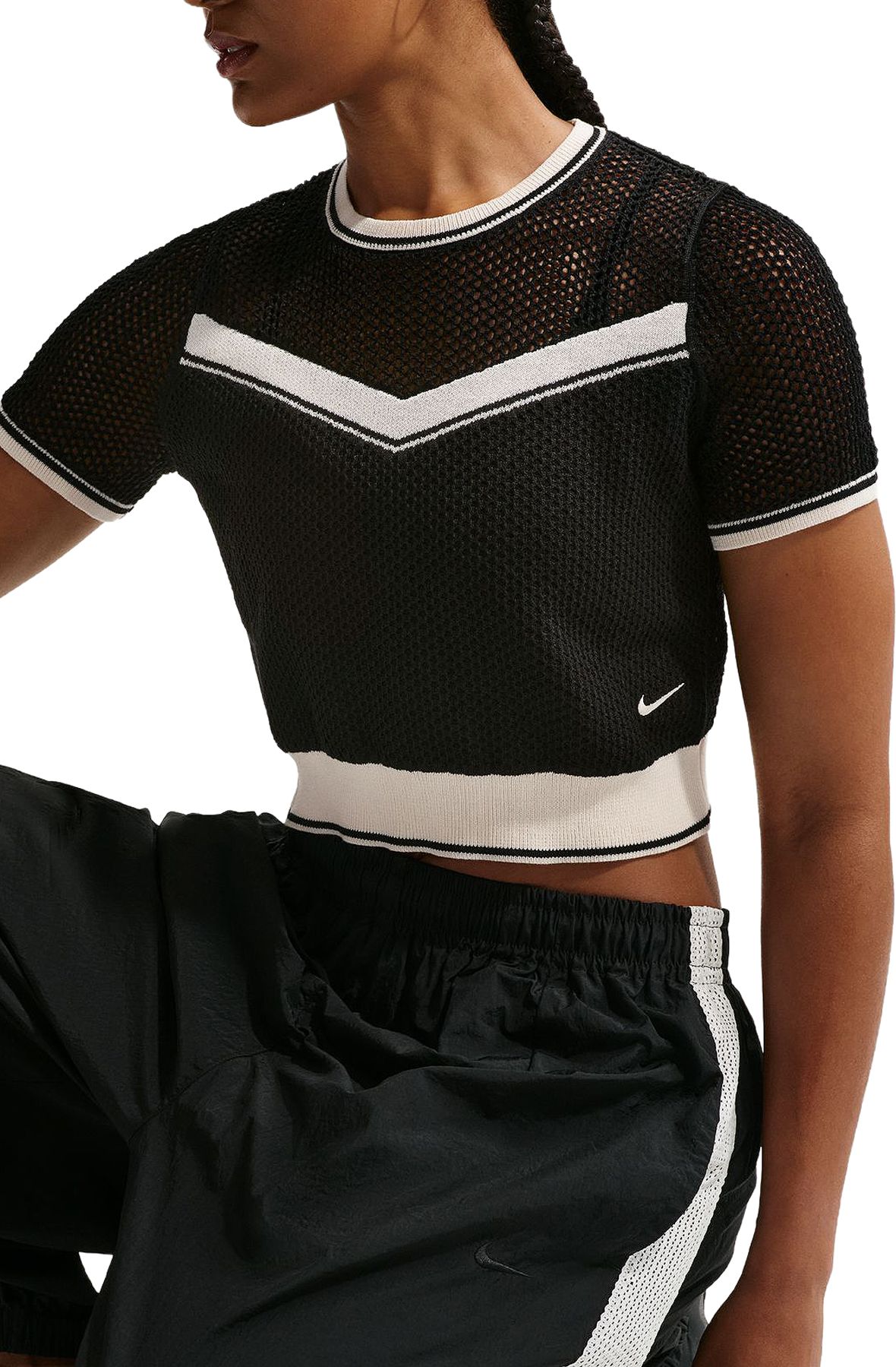 NIKE/ナイキ チルニット バックオープン BLACK Mサイズ NIKE Sportswear Chill Knit Tight Cropped Top IH1322 010 - Shiekh