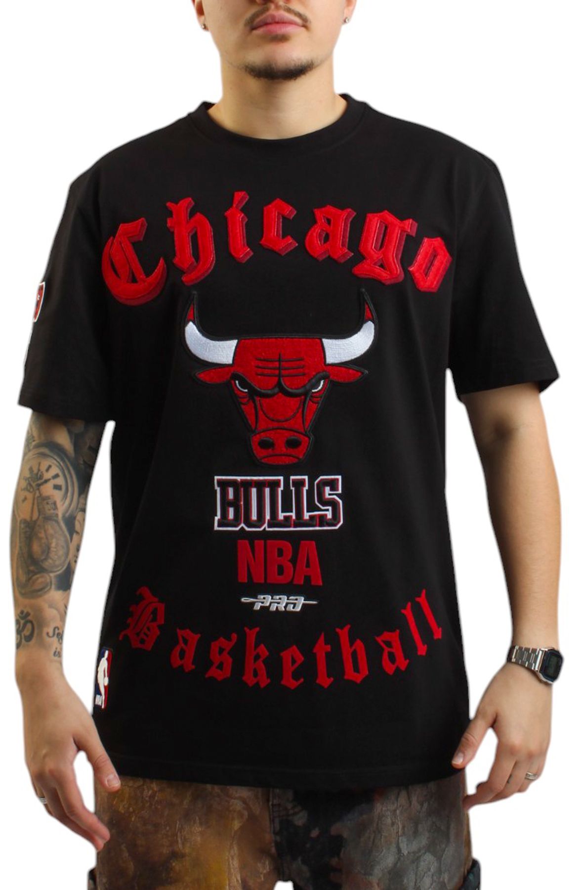 PRO STANDARD NBA Chicago Bulls Old English T-shirt BCB1515684-BLK