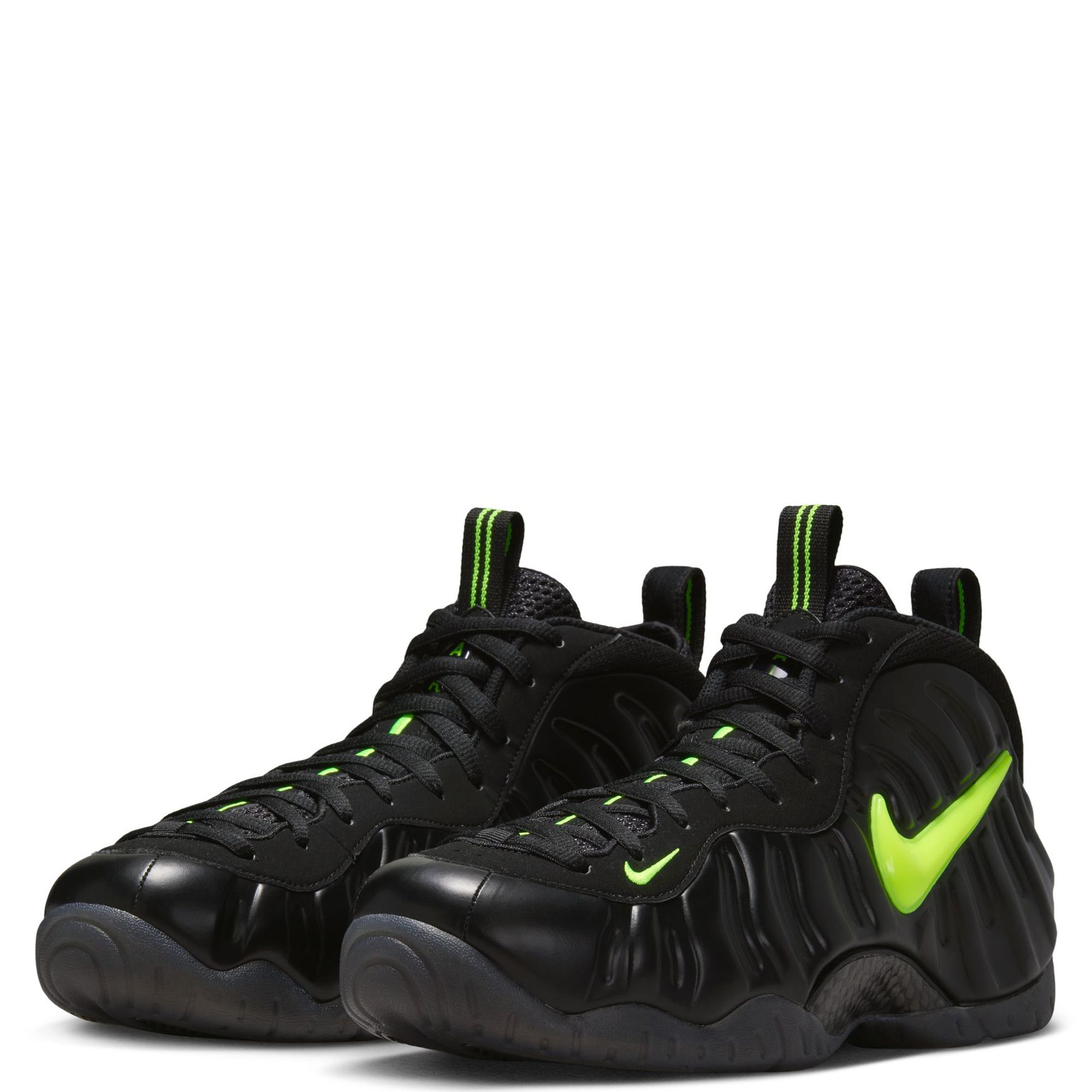 NIKE Air Foamposite Pro 