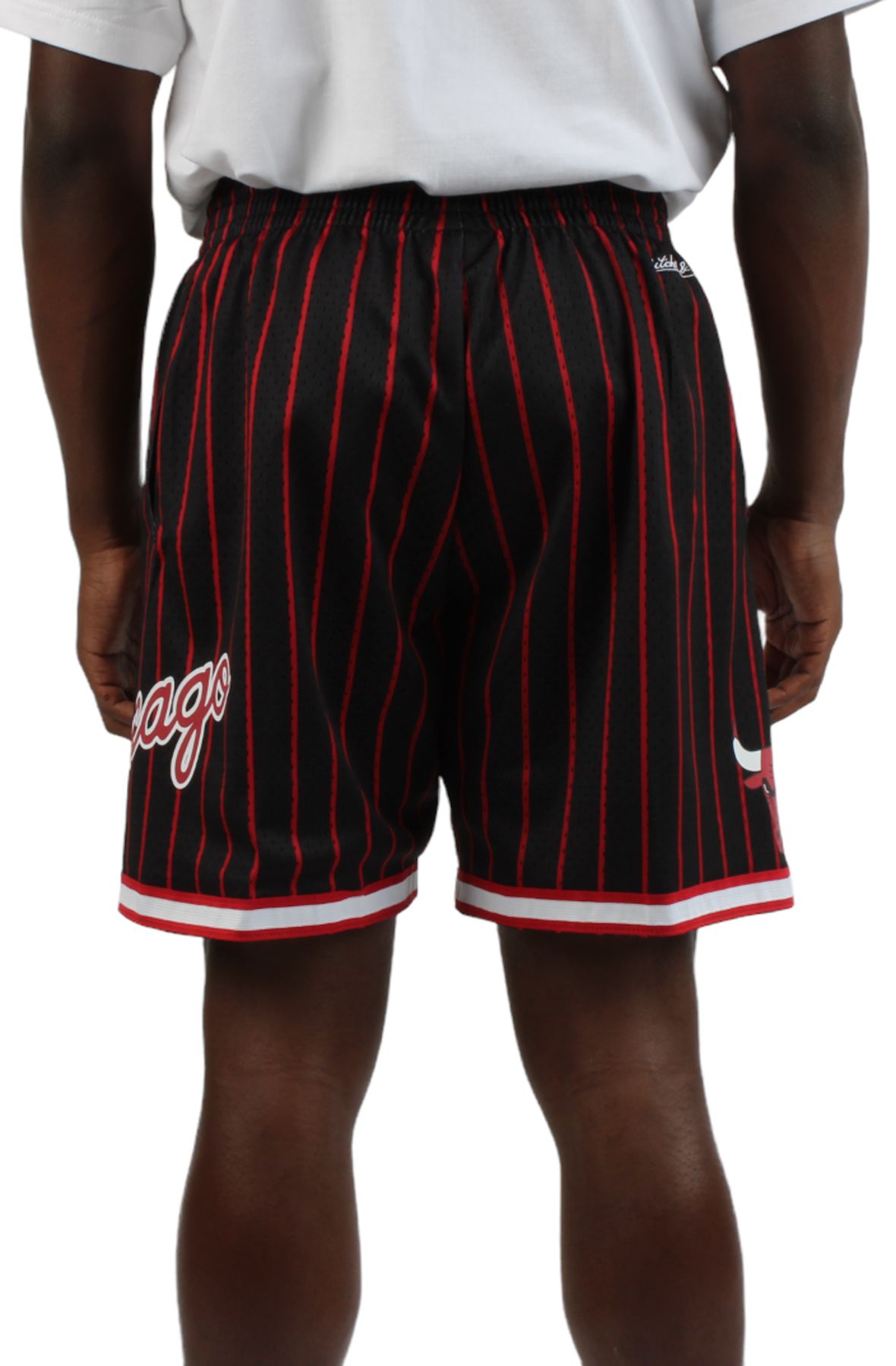 Mitchell & Ness Chicago Bulls Authentic Basketball Short in Black