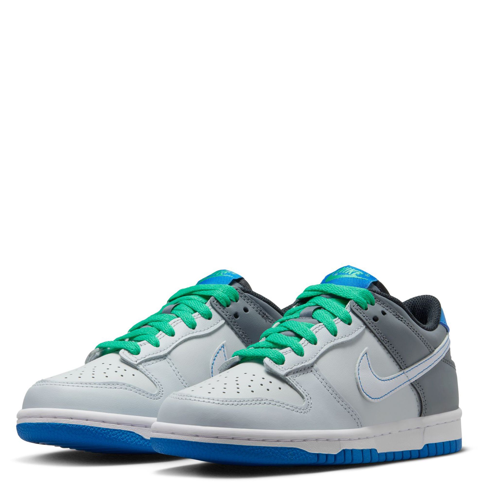 grade school nike dunk low
