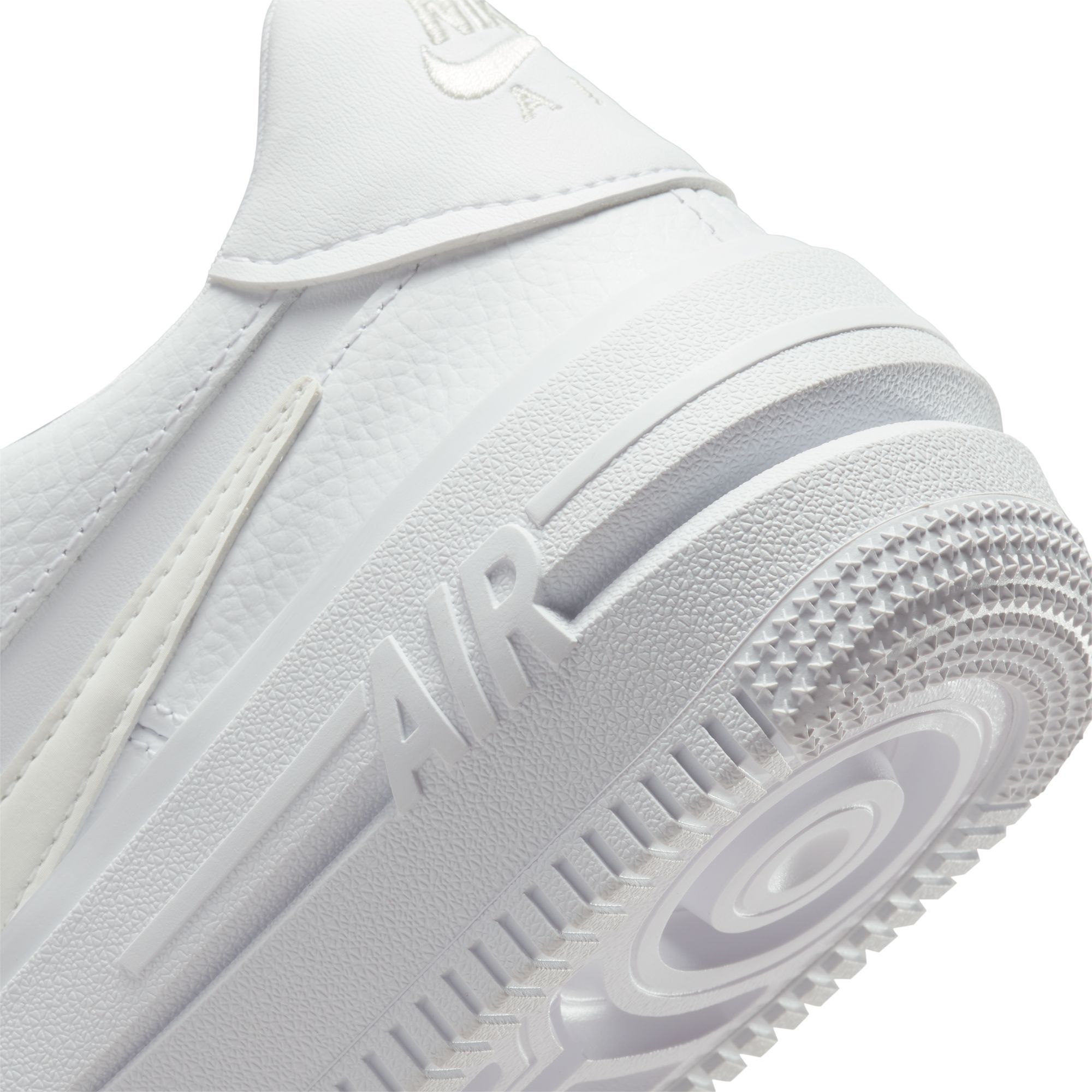 NIKE Air Force 1 PLT.AF.ORM DJ9946 100 - Shiekh