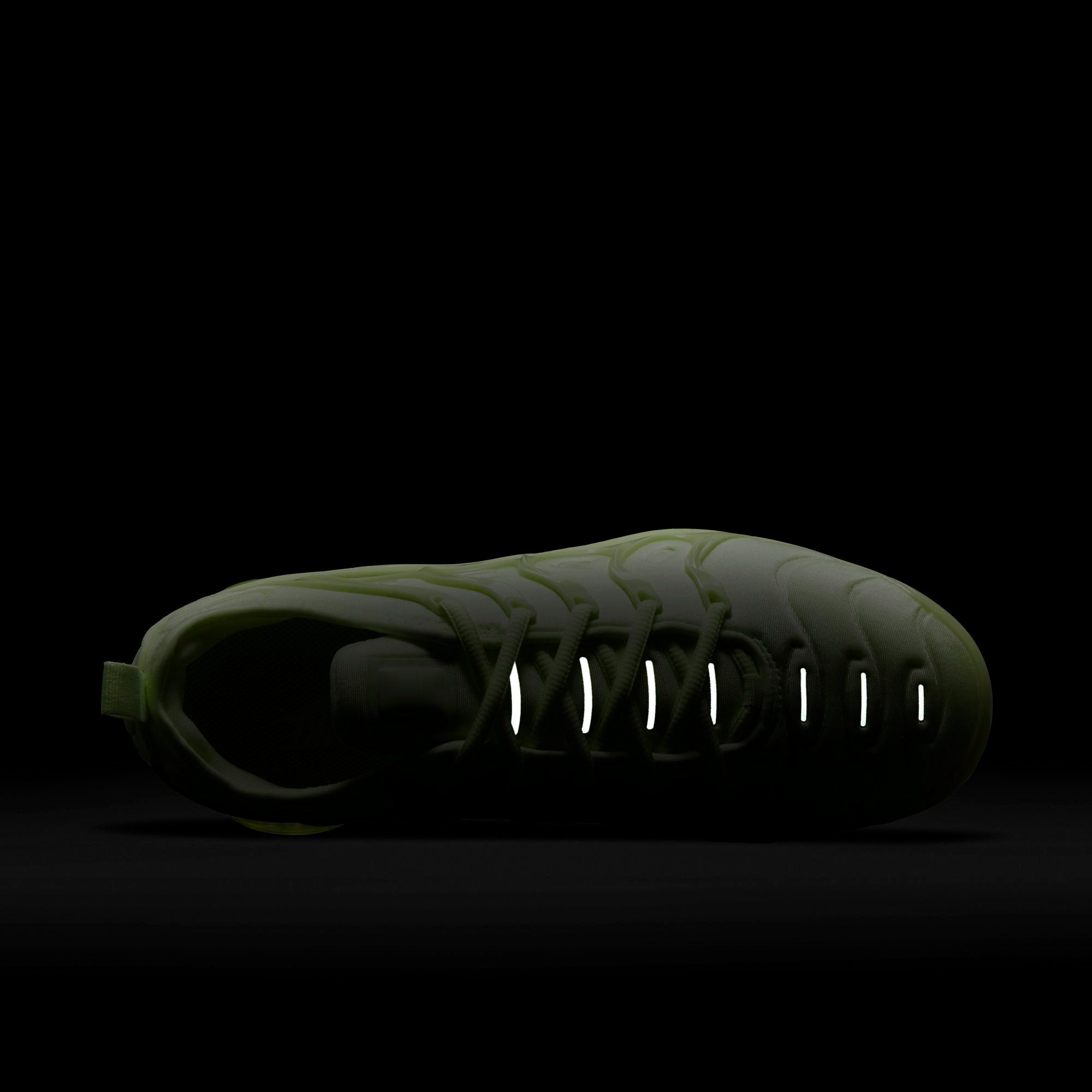 nike vapormax plus barely volt